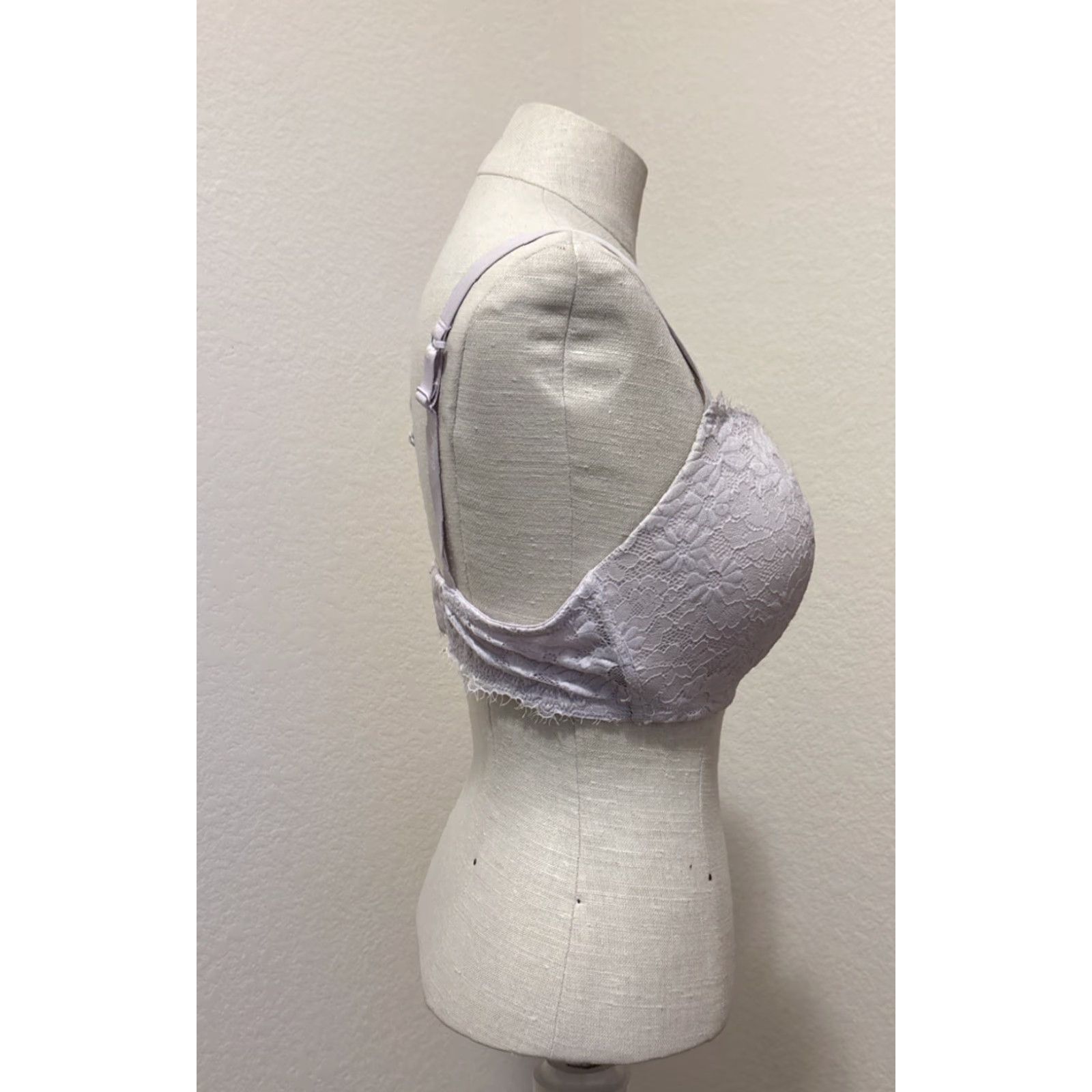 Vintage Aerie Wireless Bra 34DDD Lace Purple Back Closure Adjustable Plunge Girls Womens Mens Size ONE SIZE - 4 Thumbnail