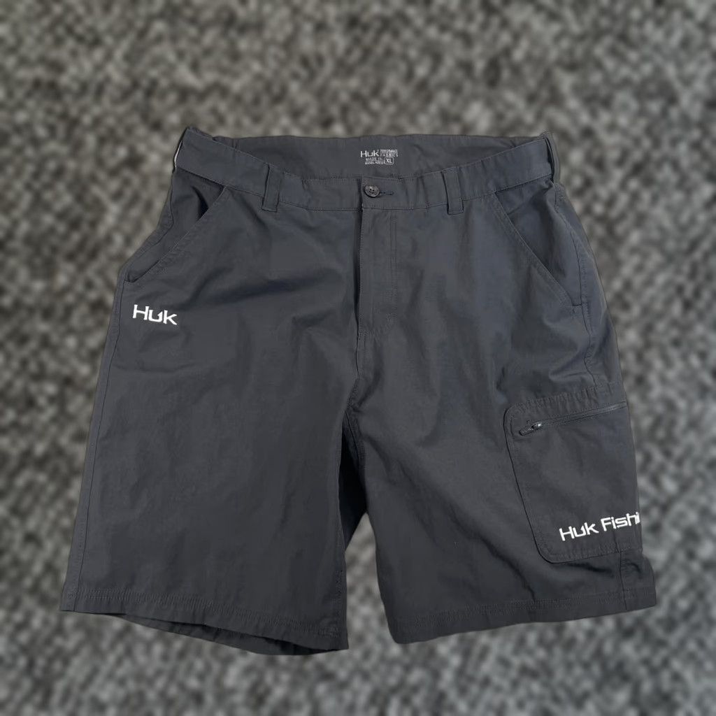 Vintage Huk Mens Cargo Shorts XL Black Canvas Pockets Outdoor Performance Utility Zip Pocket Navy Nautical Summer Spring Mens Size US 36 / EU 52 - 1 Thumbnail