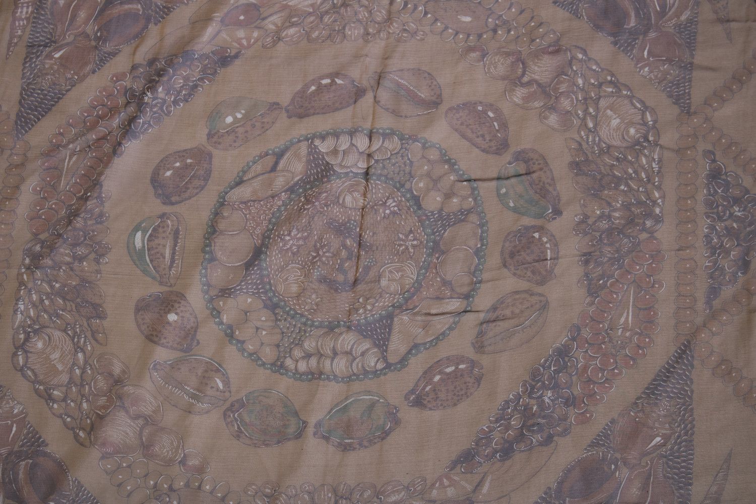 Hermes Hermes, Rocaille silk scarf with shell print Size ONE SIZE - 9 Thumbnail
