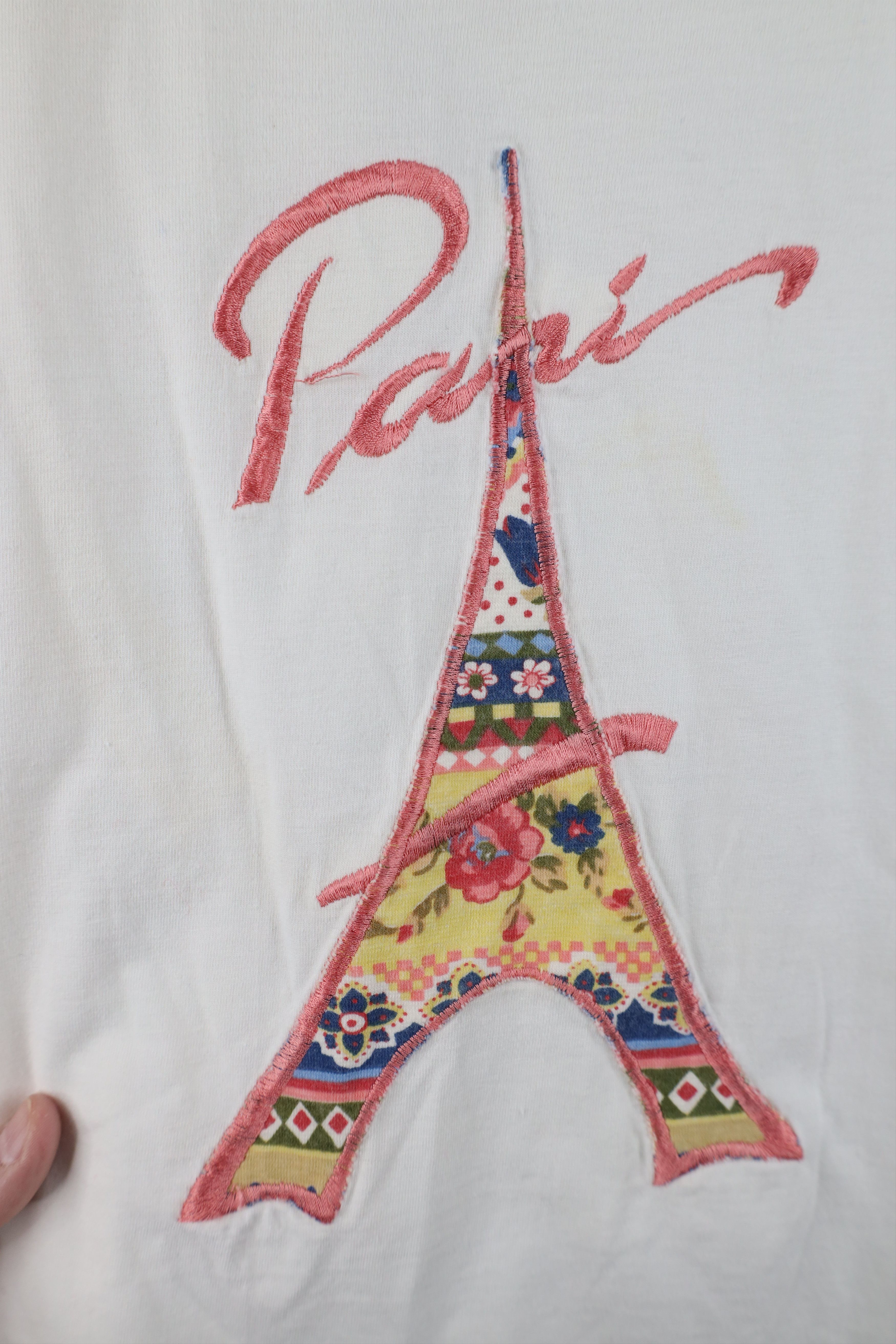 Vintage Vintage 90s Streetwear Eiffel Tower Quilt Patch T-Shirt Size S / US 4 / IT 40 - 4 Thumbnail