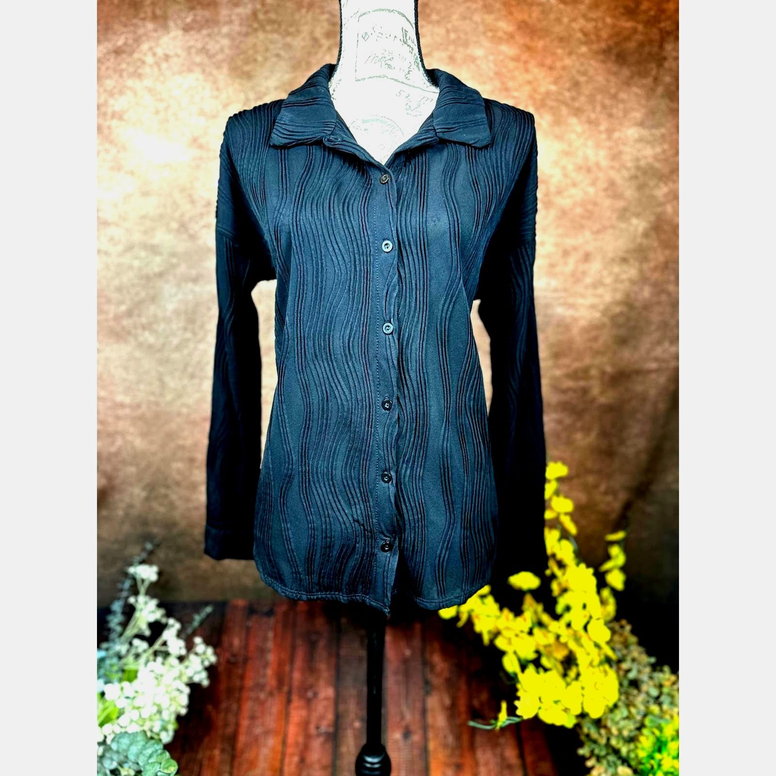Other Kaileigh Crinkle Crease Collared Shirt Black size M Size M / US 6-8 / IT 42-44 - 3 Thumbnail