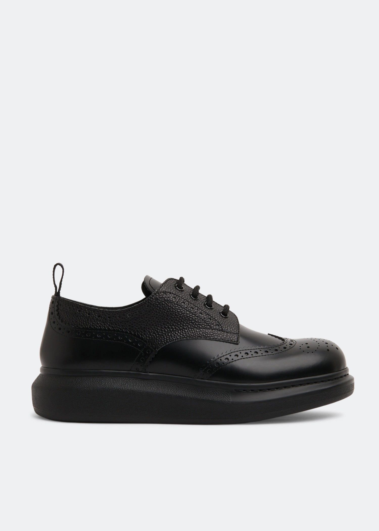 o1w1db10725 Shoes in Black