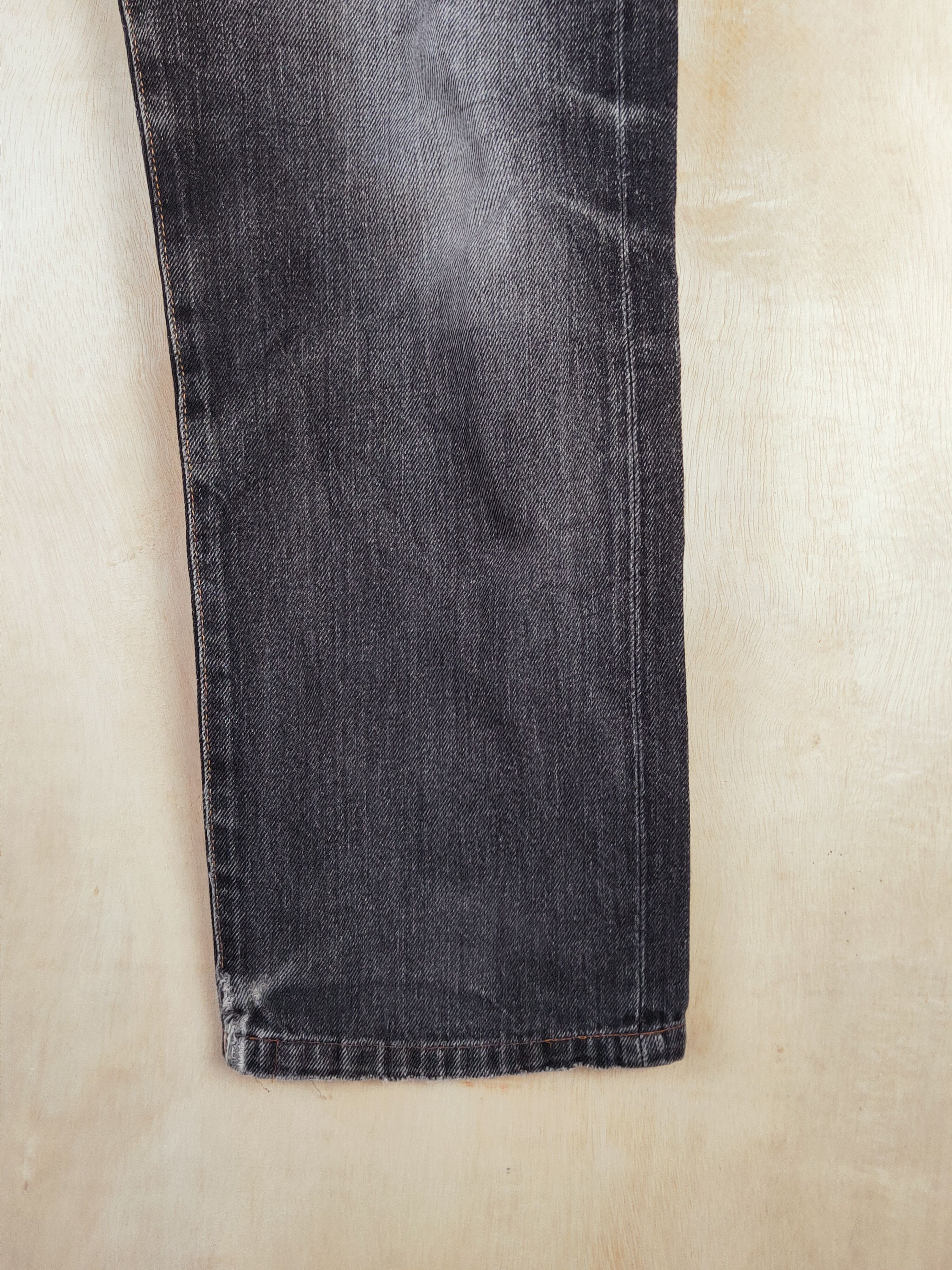 Japanese Brand Uniqlo Black Faded Distressed Ripped Jeans #S2670 Size US 32 / EU 48 - 6 Thumbnail