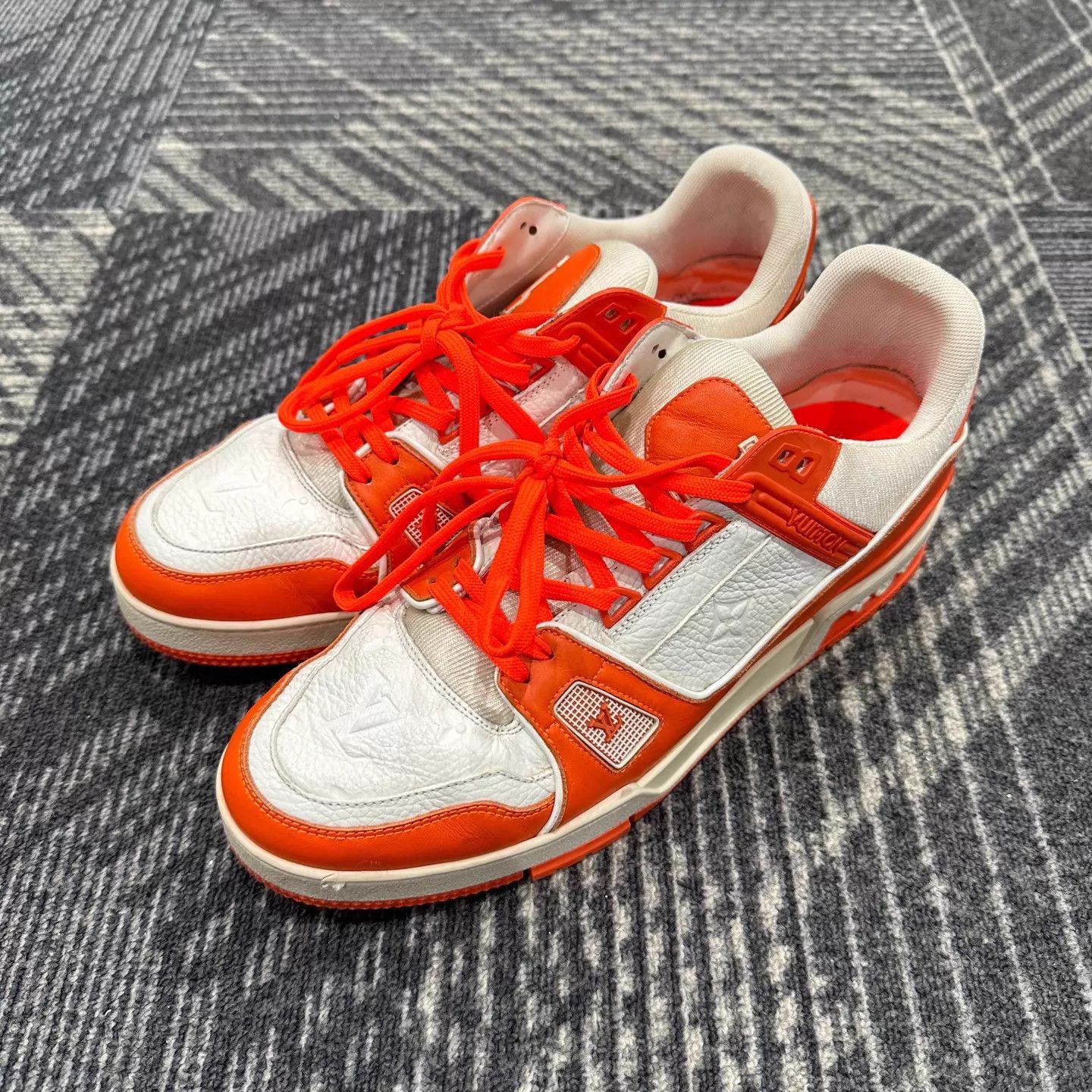 Louis Vuitton Louis Vuitton Trainer White Orange EUR 42 Size US 9 / EU 42 - 1 Thumbnail