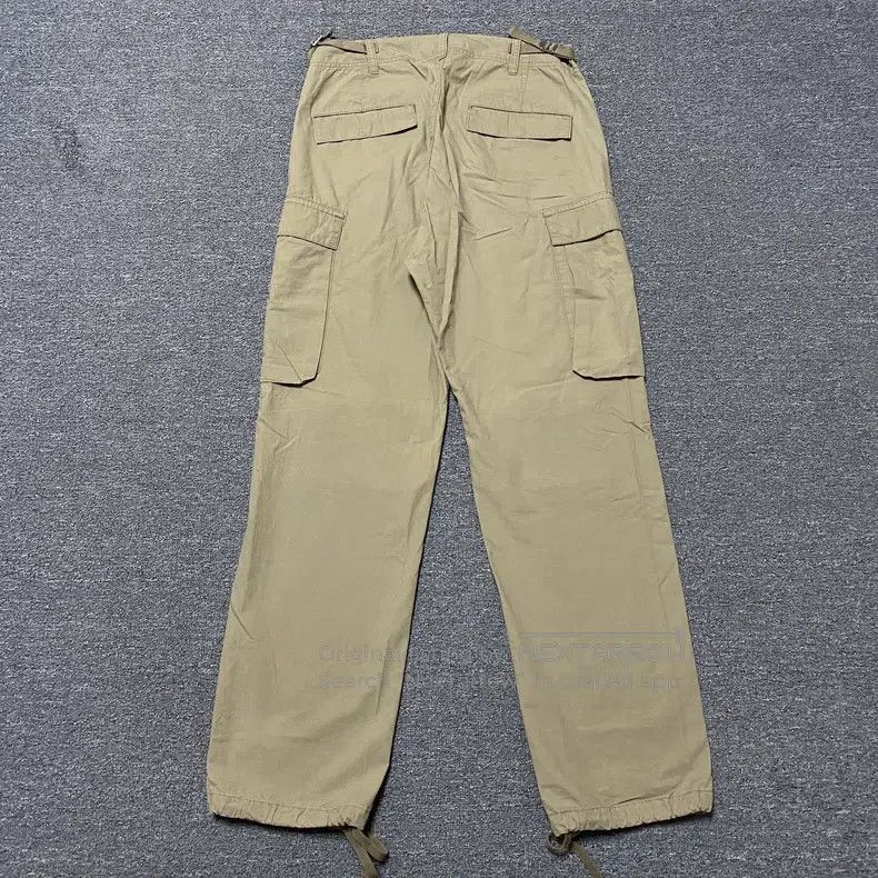 Neighborhood Neighborhood size S Spring/Summer 18 Military Pants Size US 27 - 2 Thumbnail