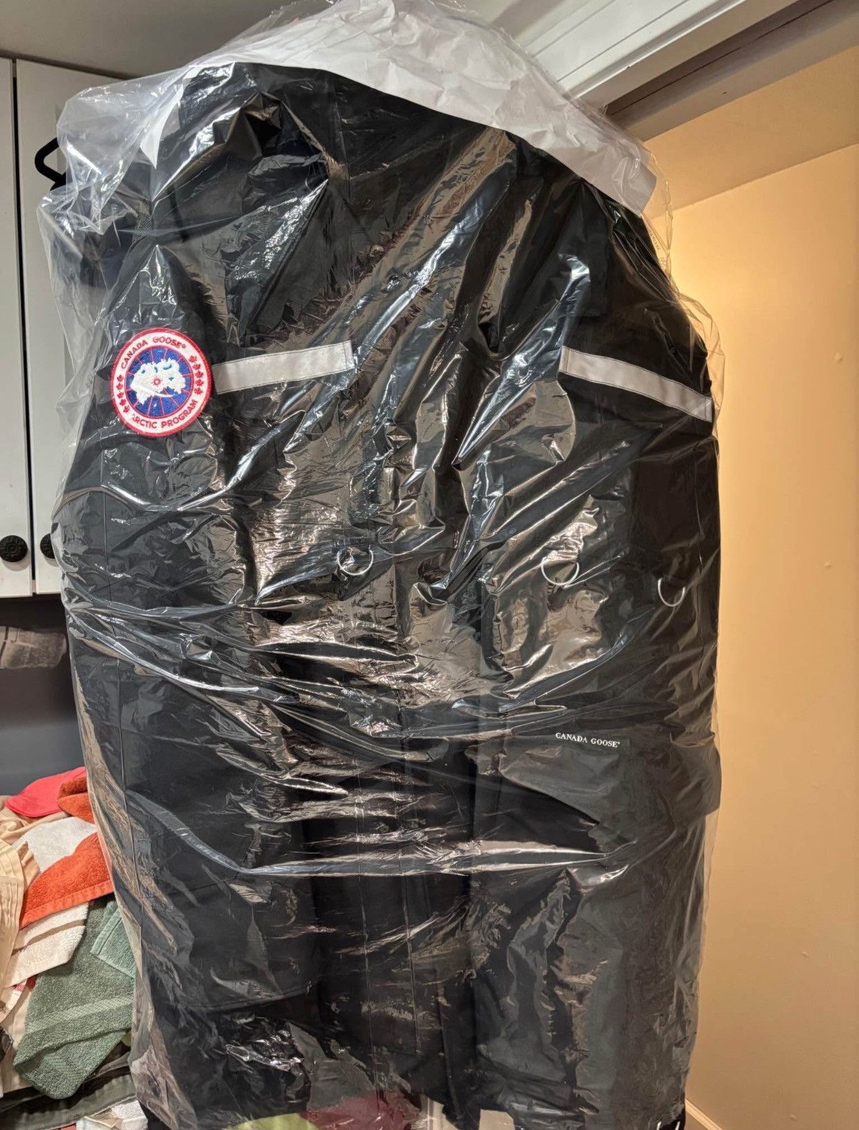 Canada Goose Canada Goose Resolute Size US M / EU 48-50 / 2 - 1 Thumbnail