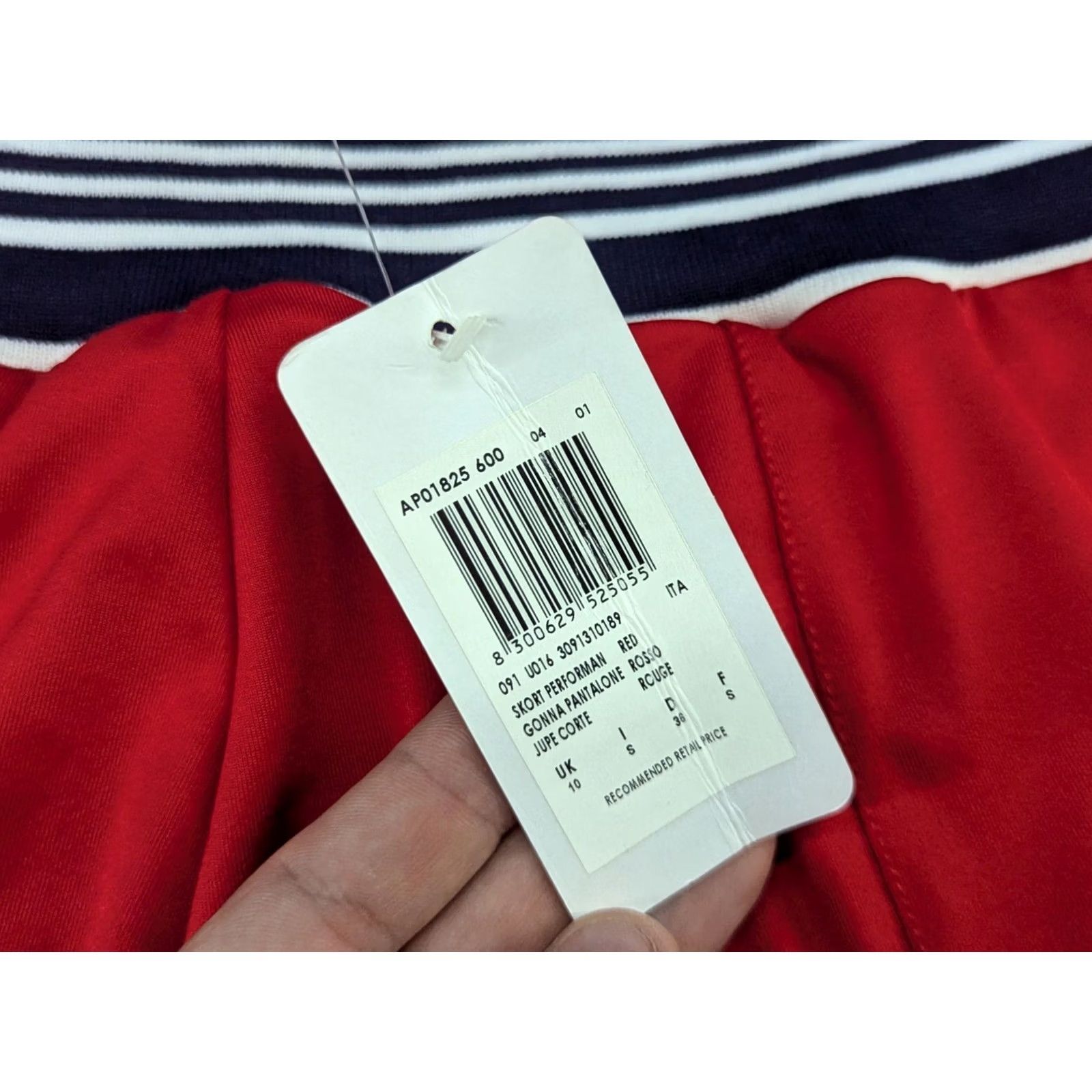 Fila BNWT VINTAGE FILA 90s Tennis Shorts Womens Size S Red Sport Size 28" / US 6 / IT 42 - 2 Thumbnail