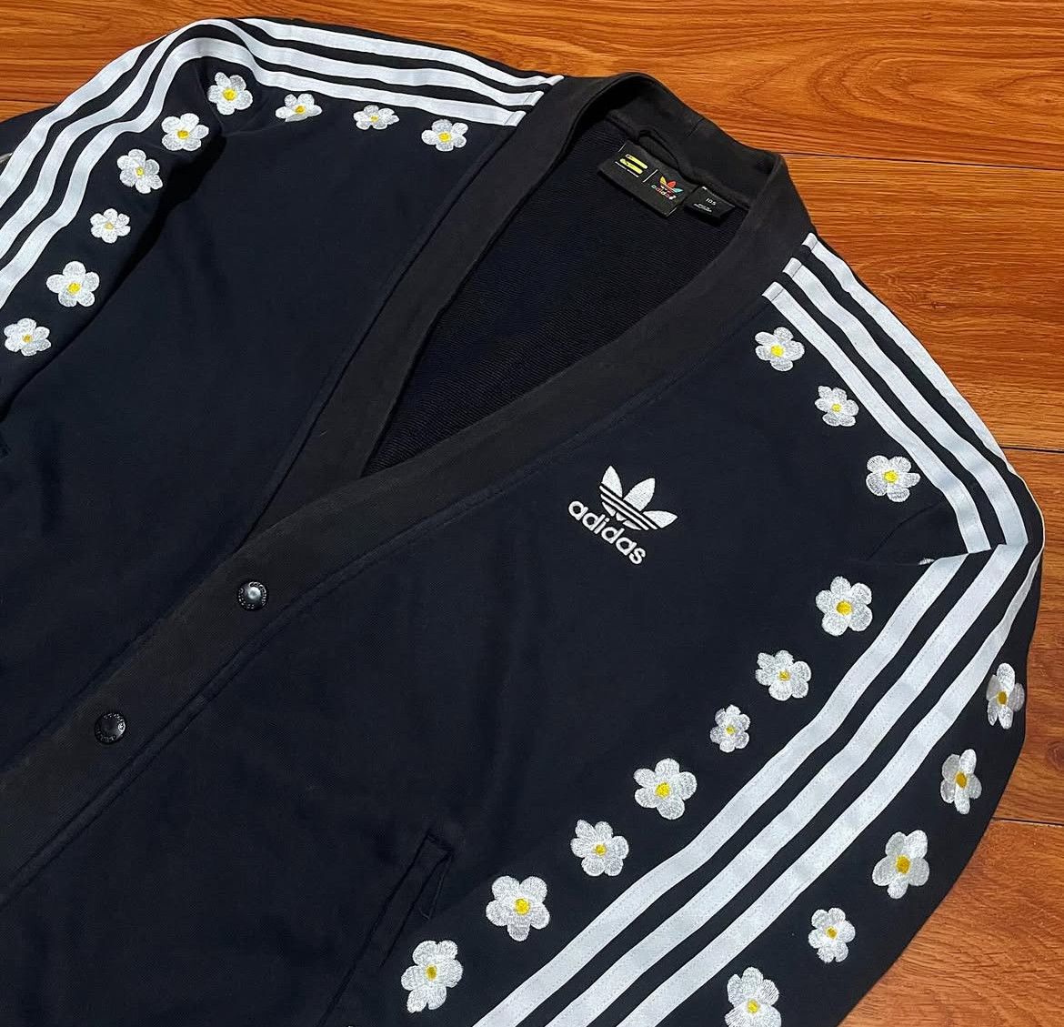 Adidas × Pharrell 2000s Adidas Pharrell Williams Floral Cardigan Size US L / EU 52-54 / 3 - 2 Thumbnail