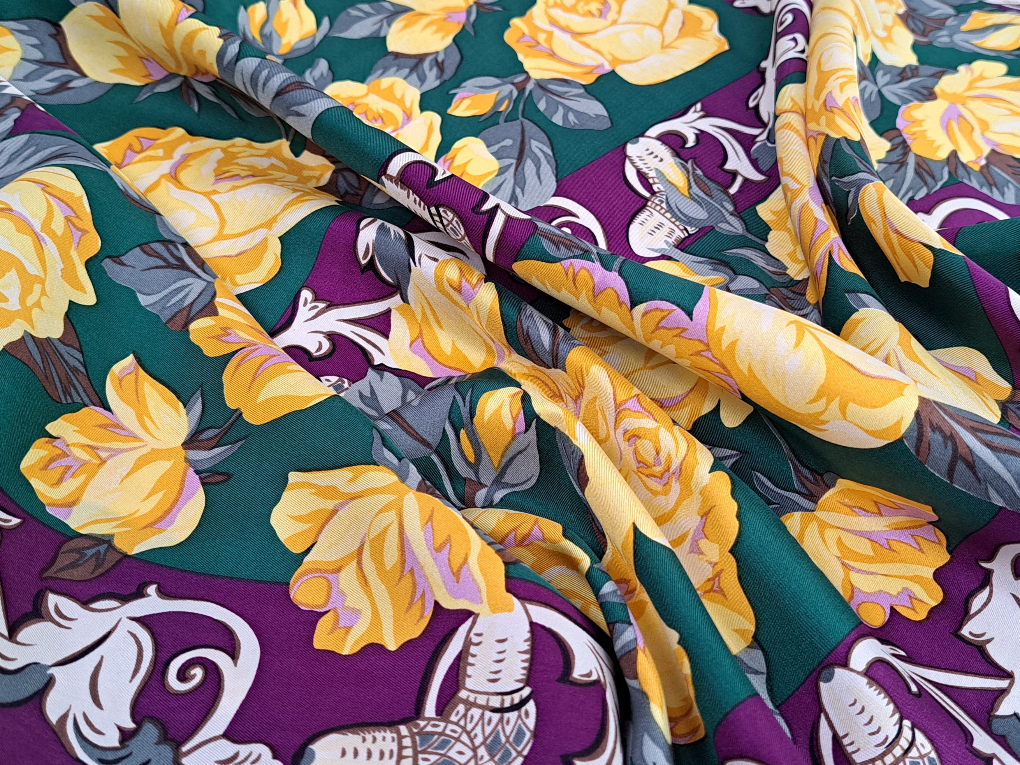 Nina Ricci × Vintage Vintage Nina Ricci silk flower scarf. Size ONE SIZE - 5 Thumbnail