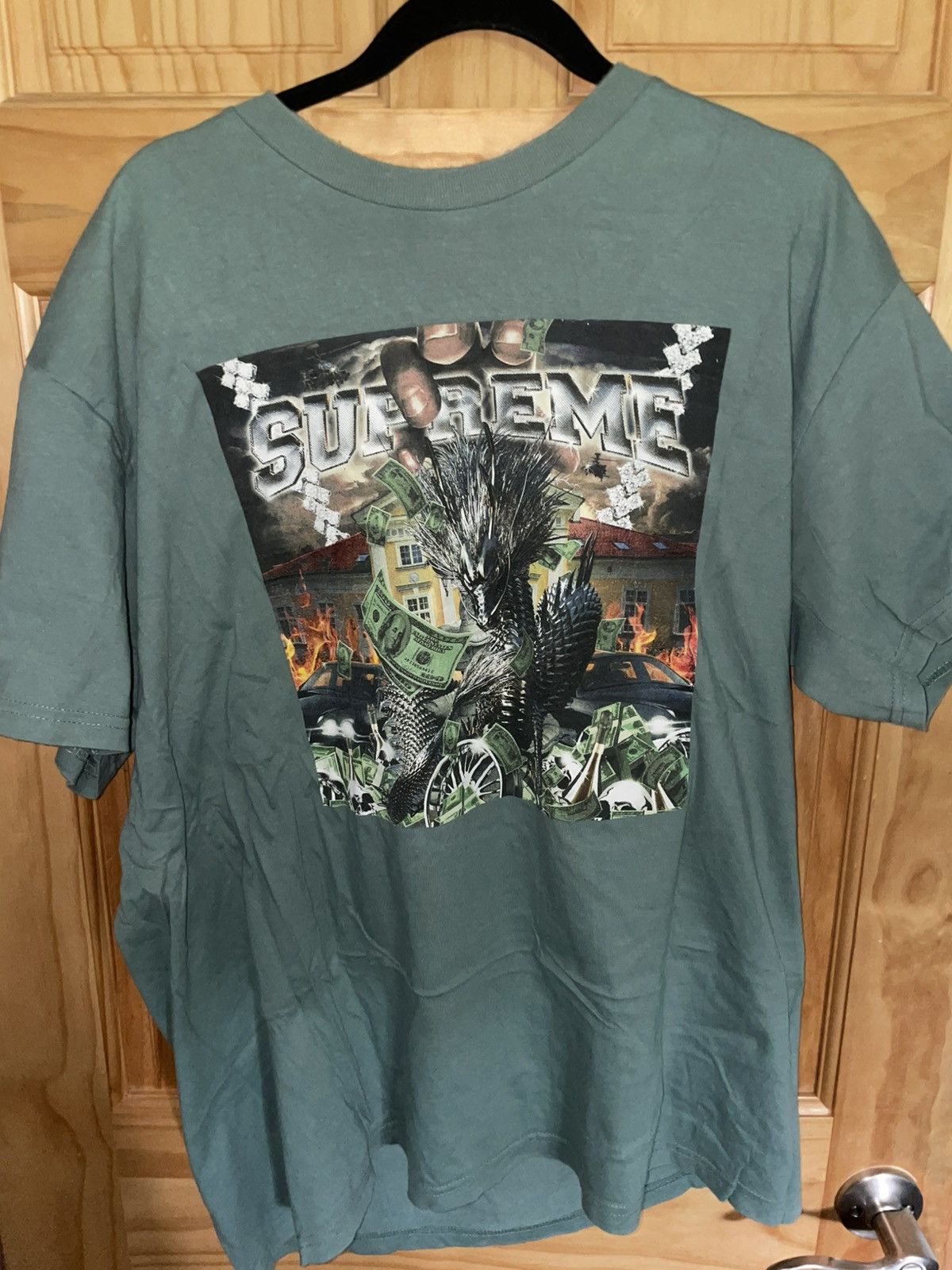 Supreme Supreme Dragon Tee Size US XL / EU 56 / 4 - 1 Thumbnail