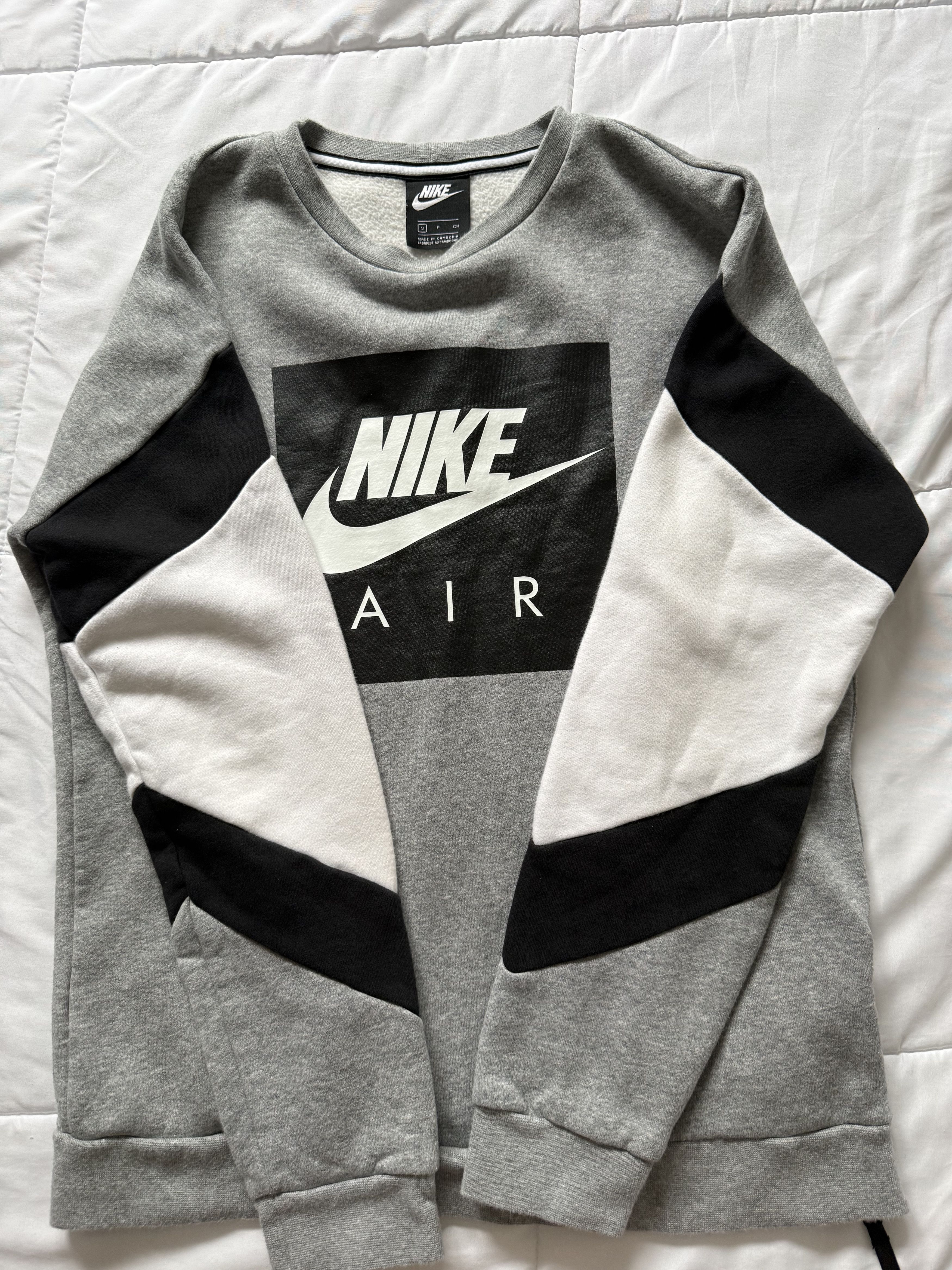 Nike Vintage Nike Air Fleece Crewneck Sweatshirt Size US S / EU 44-46 / 1 - 3 Thumbnail