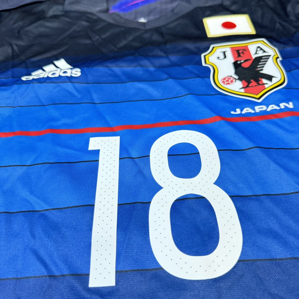 Adidas Japan 15/16 longsleeves player issue #18 Minamino Size US S / EU 44-46 / 1 - 4 Thumbnail