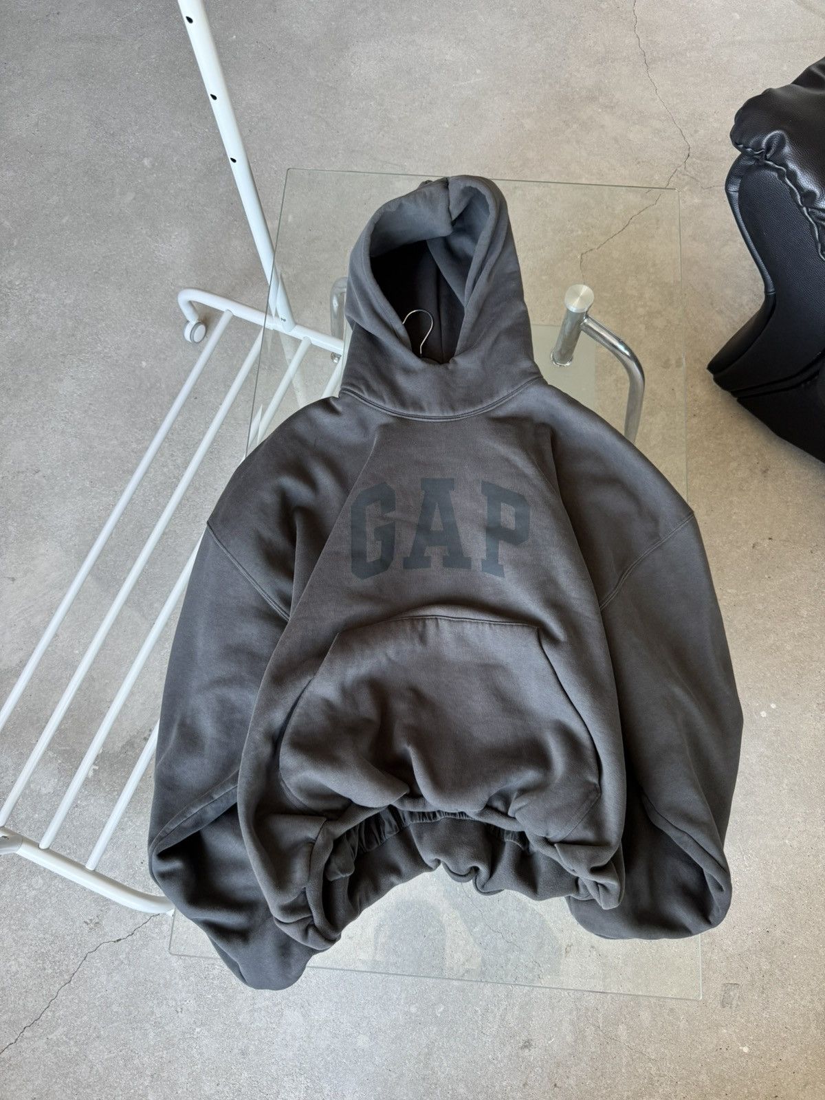 Gap × Kanye West × Yeezy Yeezy Gap Dove Hoodie M Size US M / EU 48-50 / 2 - 6 Thumbnail