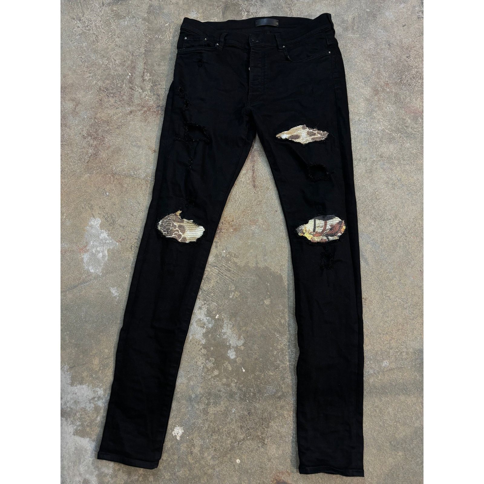 Amiri MX1 Black Aloha Patch (Missing Button) Used 34 Denim