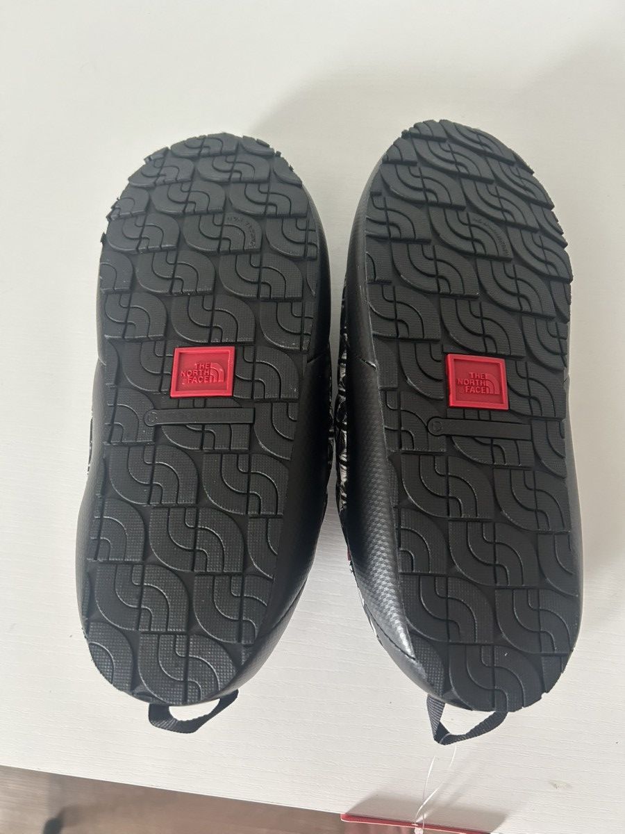 Supreme × The North Face Supreme The North Face Studded Traction Mule 2021 Size US 9 / EU 42 - 5 Thumbnail