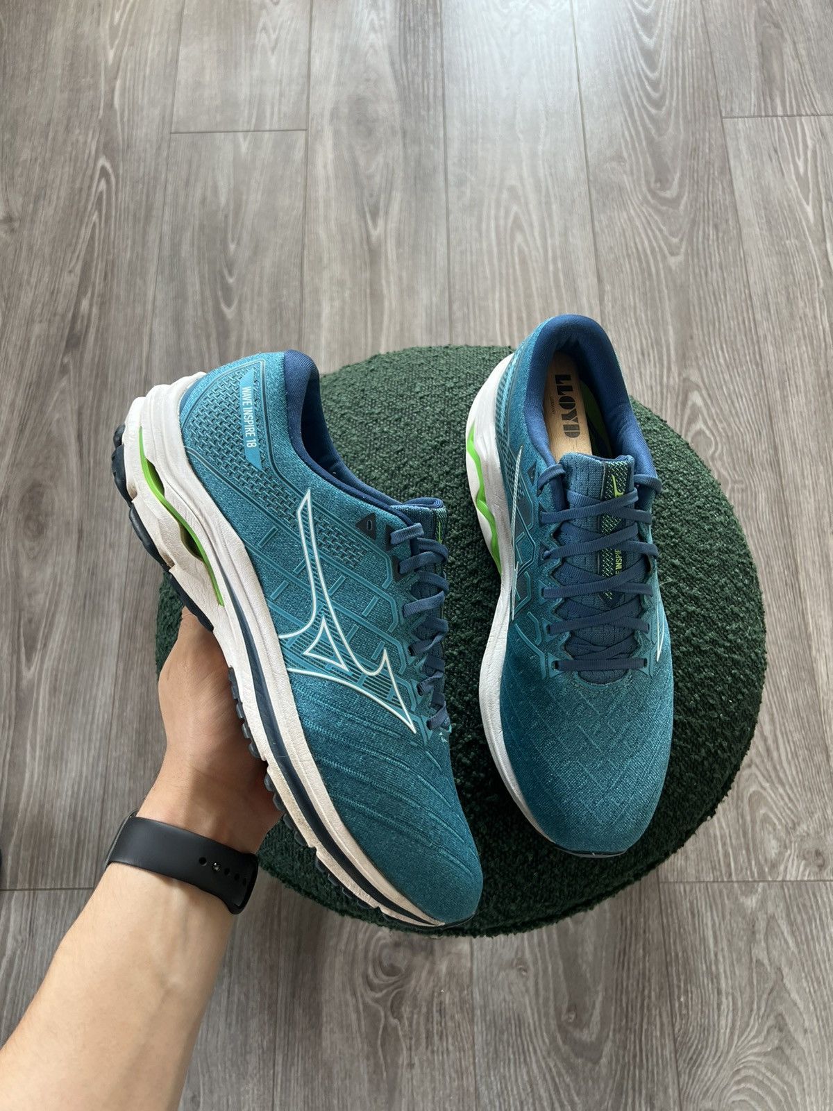Designer × Mizuno ‼️Mizuno Wave Inspire 18 Athletic Soft Touch Shoes‼️ Size US 11 / EU 44 - 9 Thumbnail