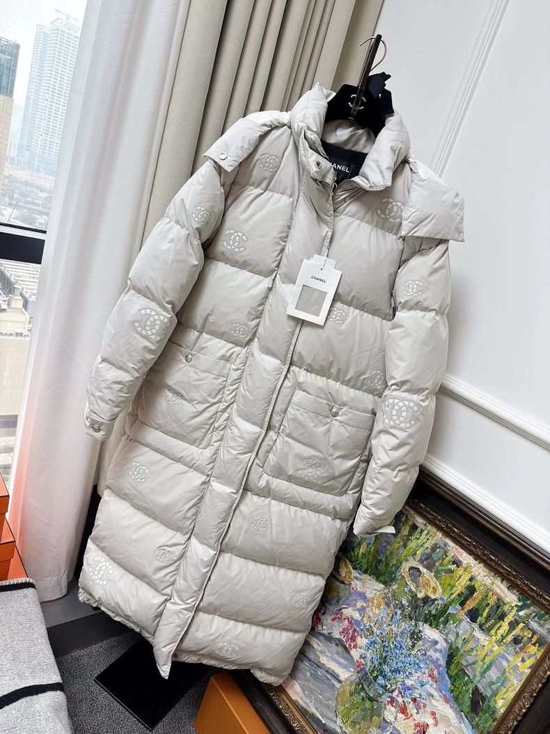 Chanel Chanel 21N Ski Series Hollow Logo Long Down coat Size XS / US 0-2 / IT 36-38 - 1 Thumbnail