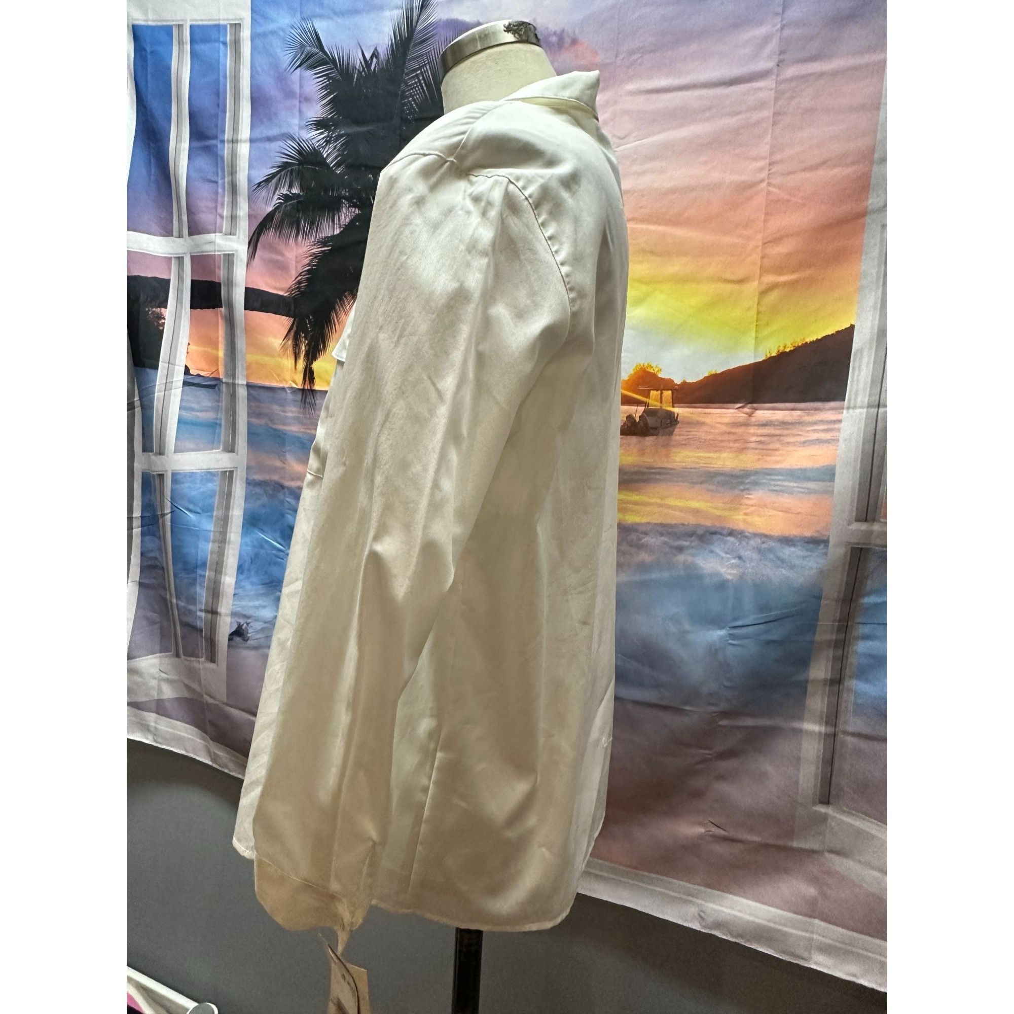 Jones New York NWT Jones New York white button down blouse with pockets sz Size L / US 10 / IT 46 - 4 Thumbnail