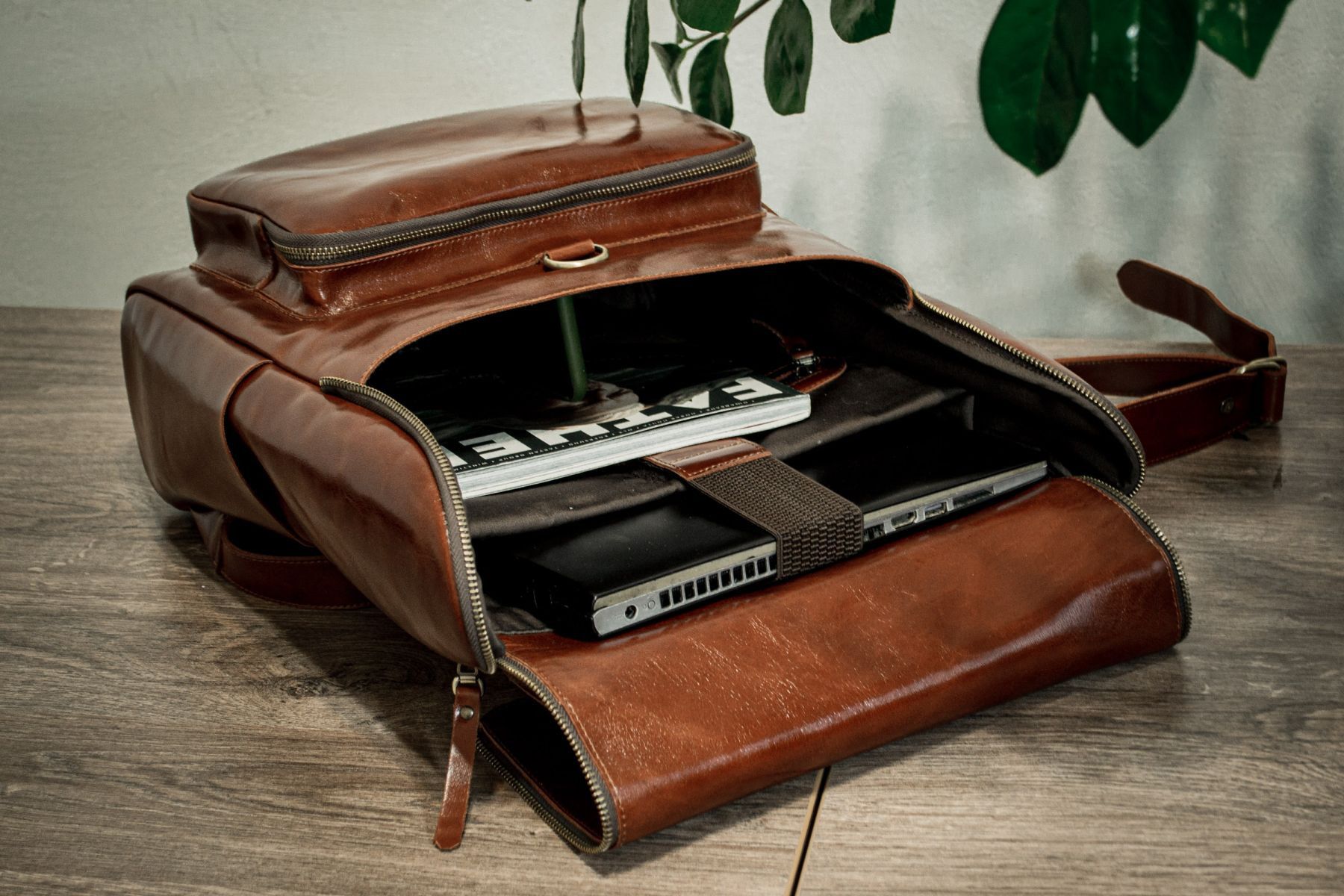 Handmade Leather backpack. Genuine leather Size ONE SIZE - 4 Thumbnail