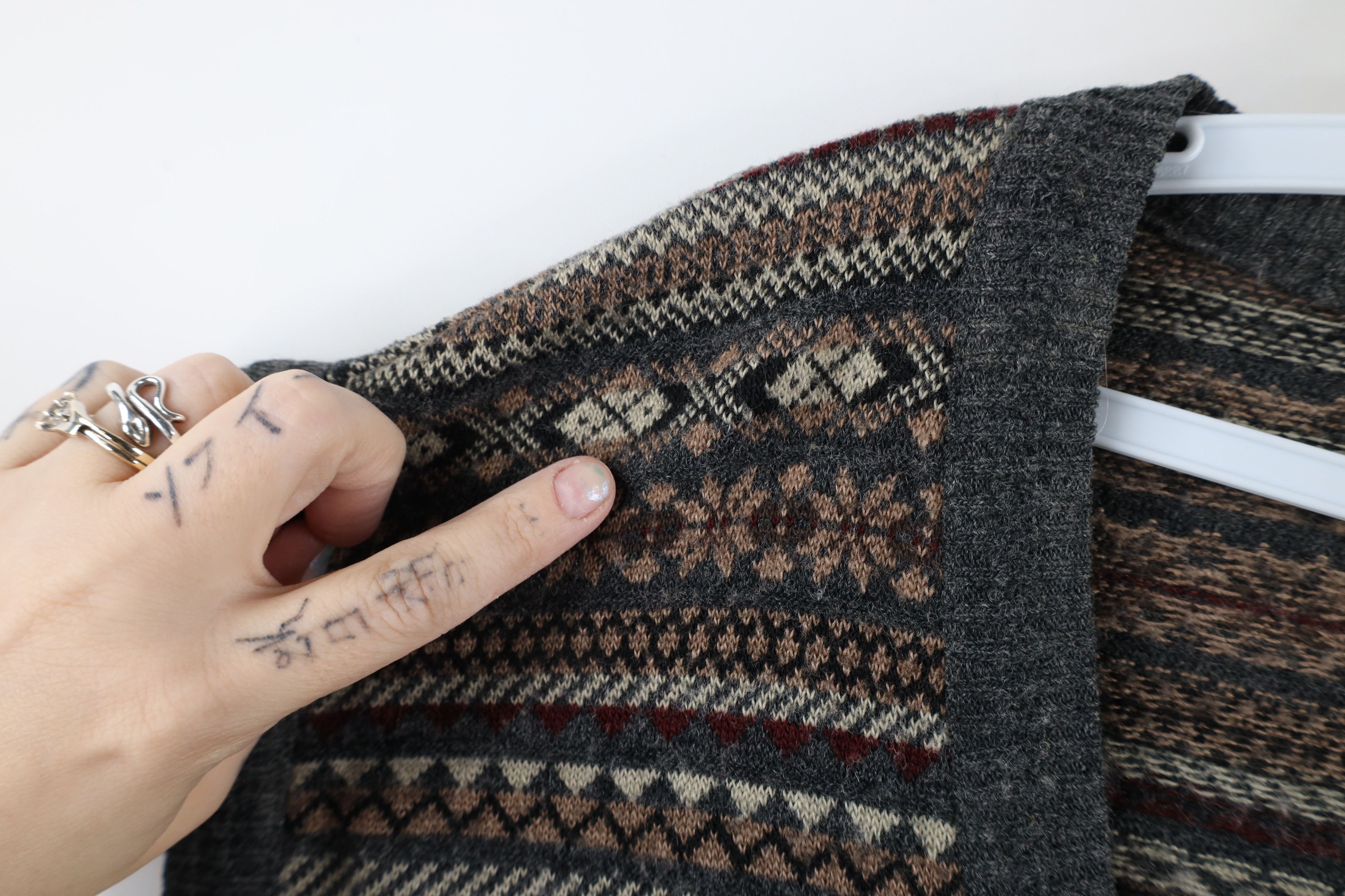 Vintage Vintage 90s Streetwear Rainbow Fair Isle Knit Sweater Vest Size US XL / EU 56 / 4 - 4 Thumbnail