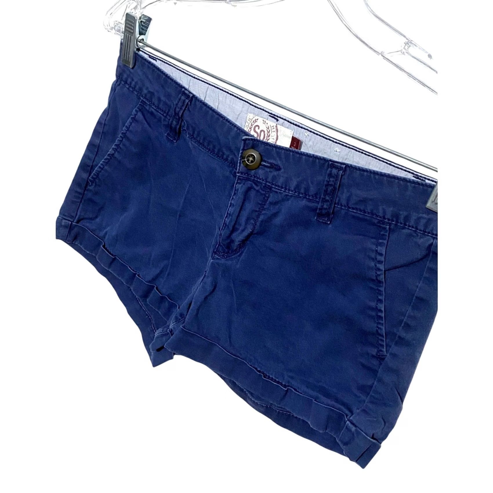 Vintage SO Blue Chino Khaki Cuffed Mini Shorts Juniors 3 Stretch Casual Preppy Y2K Womens Shorts Slim Low Rise 2in Inseam 28 Size 26" / US 2 / IT 38 - 2 Thumbnail