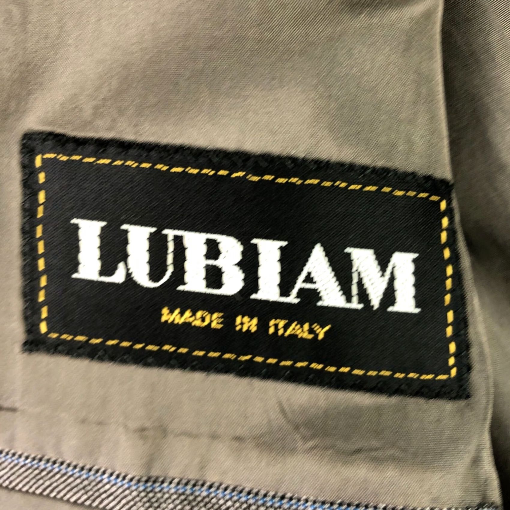 Lubiam VTG Lubiam Men's Double-Breasted Blazer/Jacket Herringbone Stripe Italy 40R Gray Silk Wool Blazer Coat Mens Modern Vintage Design Published: 40R Size 40R - 4 Thumbnail