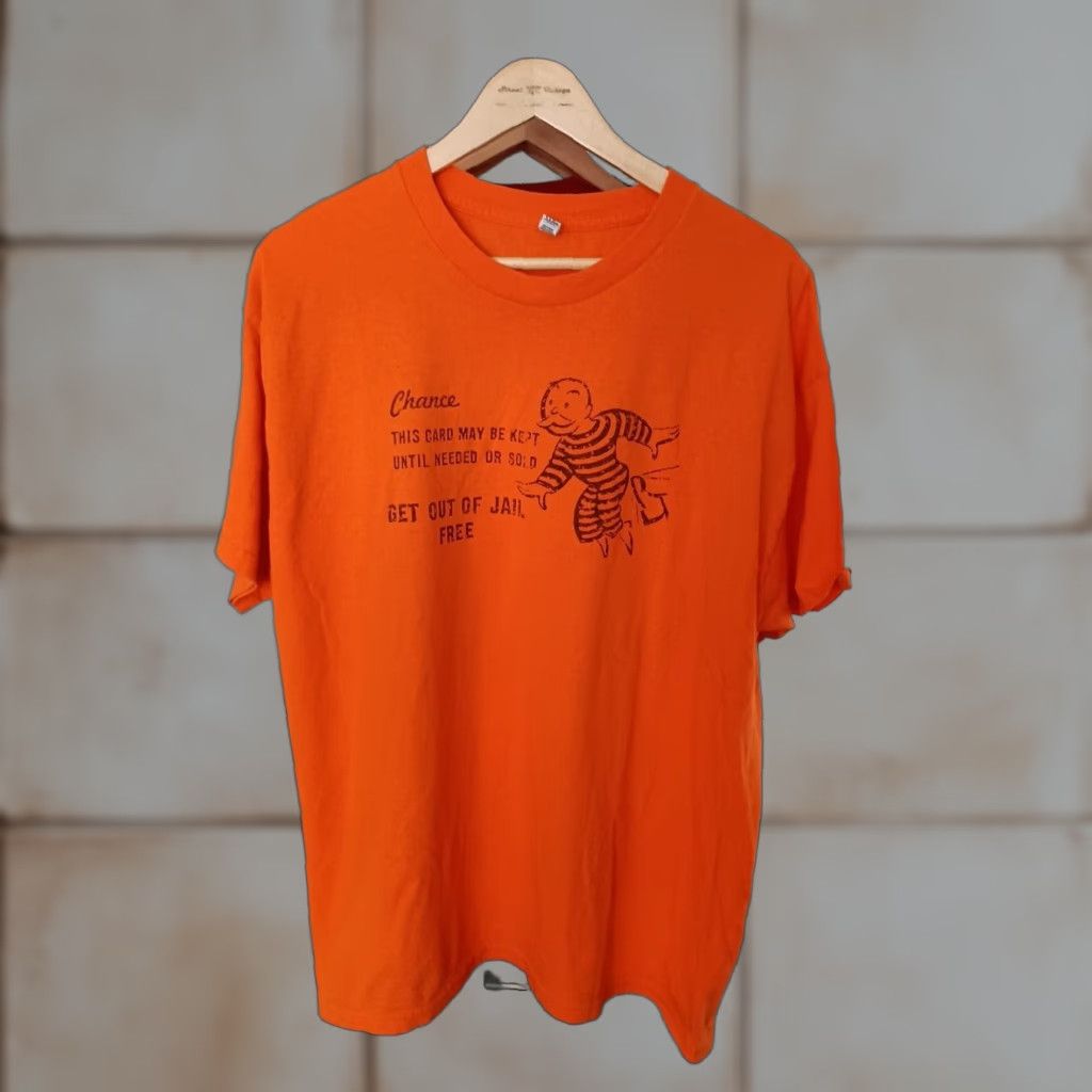 Vintage VINTAGE Monopoly Chance Card Get Out Of Jail Free Orange T-shirt XL Men Size US XL / EU 56 / 4 - 1 Thumbnail