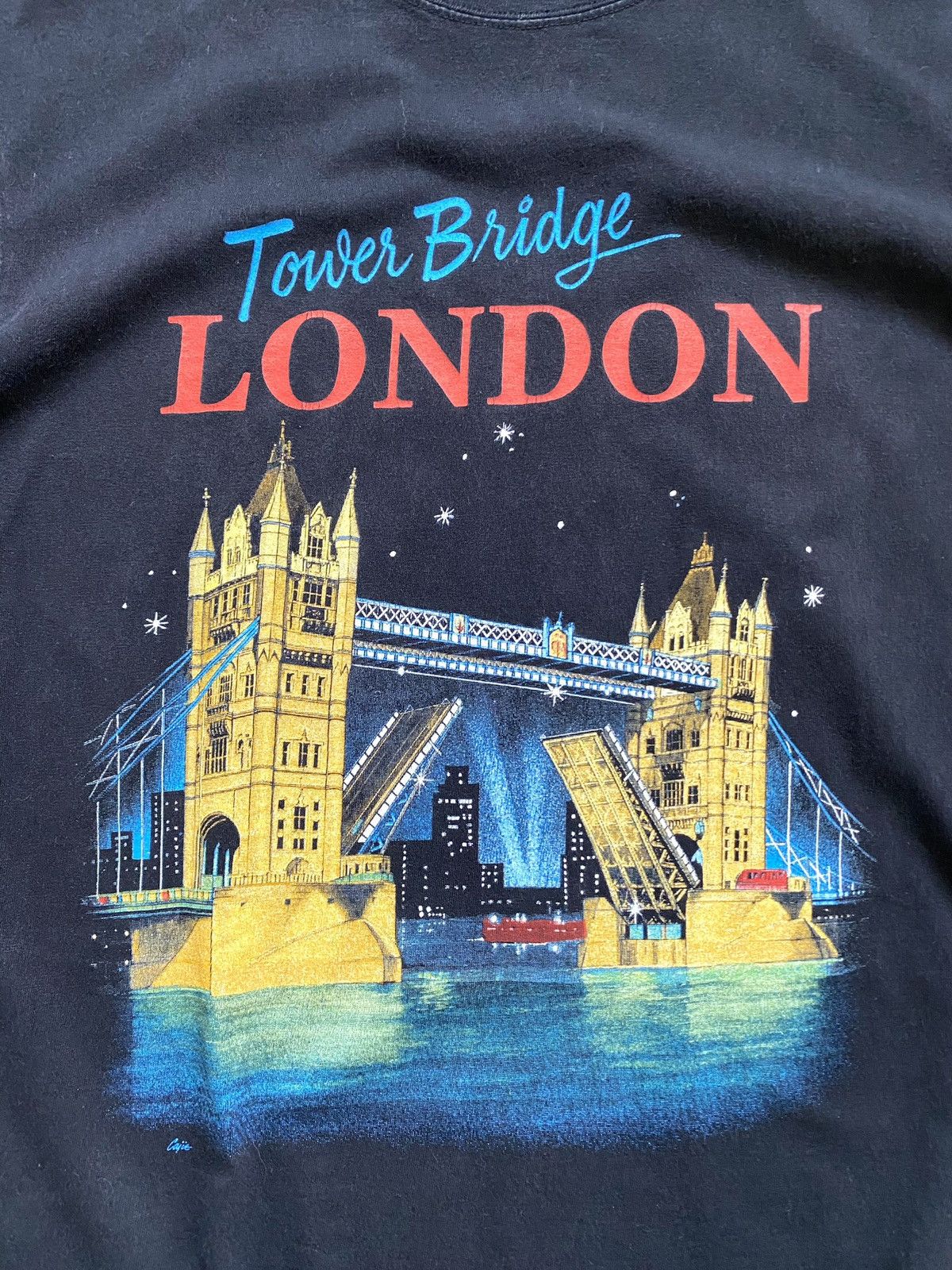 Band Tees Vintage 1990’s Tower Bridge London Art T Shirt Size US M / EU 48-50 / 2 - 4 Thumbnail
