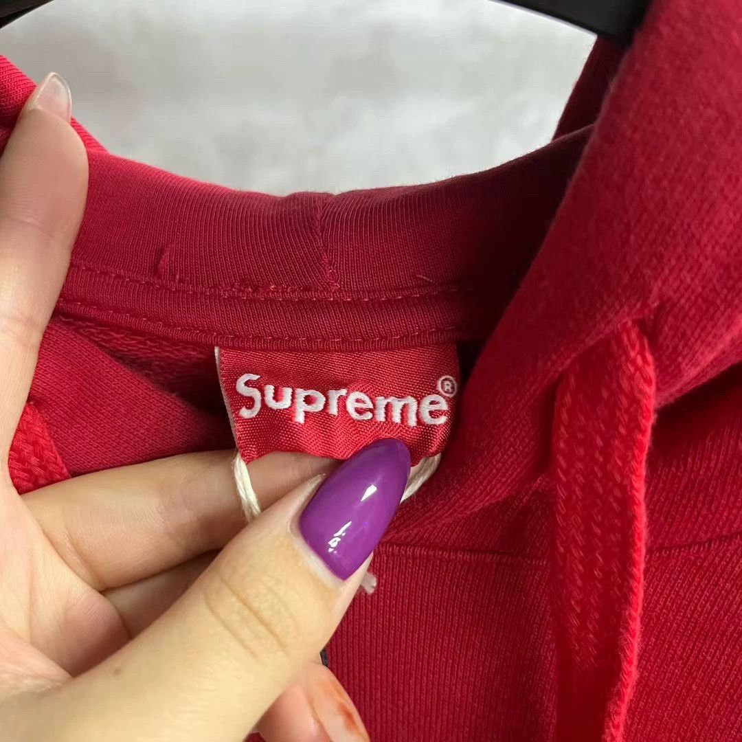 Supreme supreme red logo pullover hoodie Size US M / EU 48-50 / 2 - 2 Thumbnail