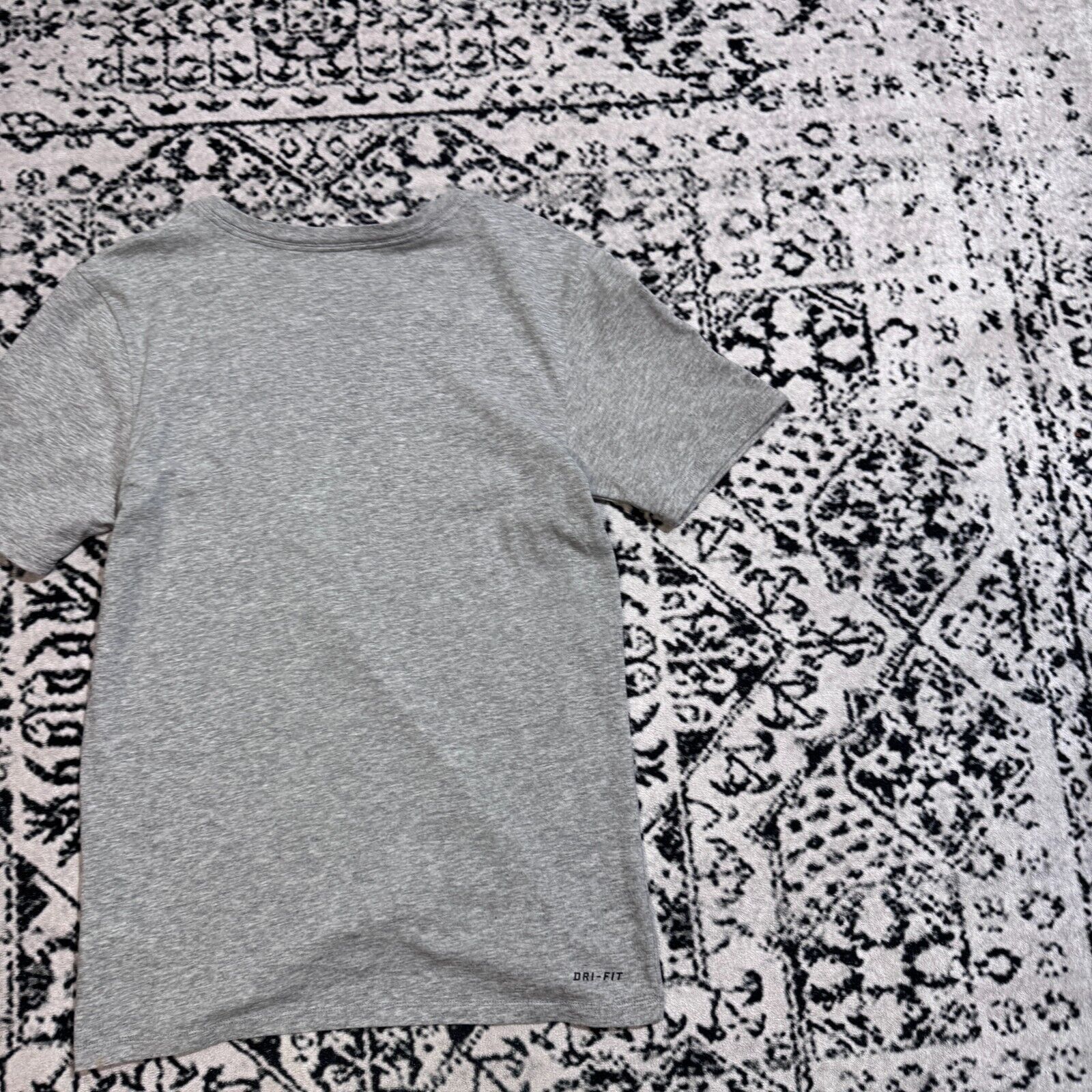 Nike × Vintage Vintage Nike Gray Cotton T-Shirt Size S Y2k 90s Pocket Tee Size US S / EU 44-46 / 1 - 10 Thumbnail