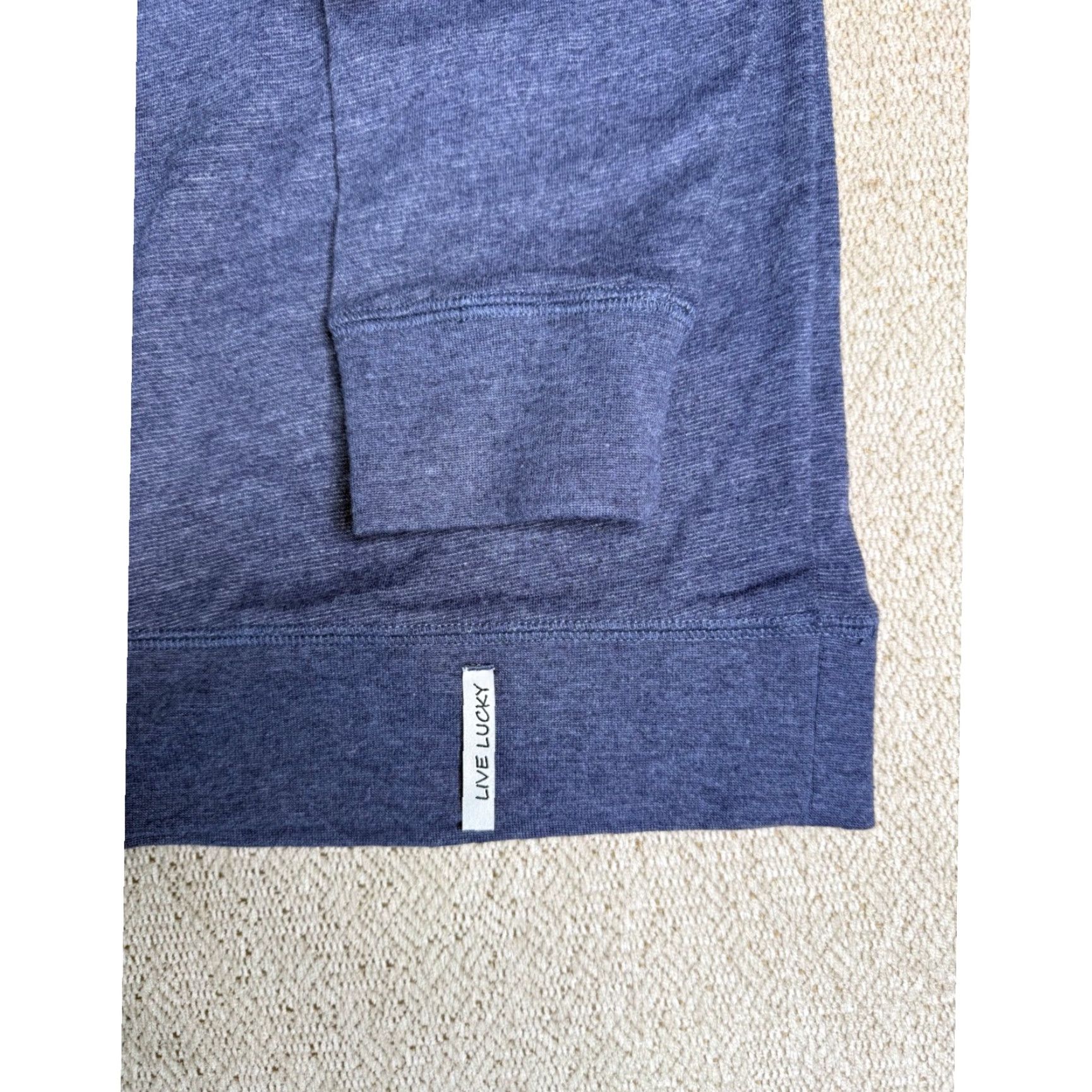 Vintage Black Clover Sweatshirt Crew Neck Long Sleeve Blue Mens Pullover Casual Pocket Live Lucky blue Size US L / EU 52-54 / 3 - 5 Thumbnail