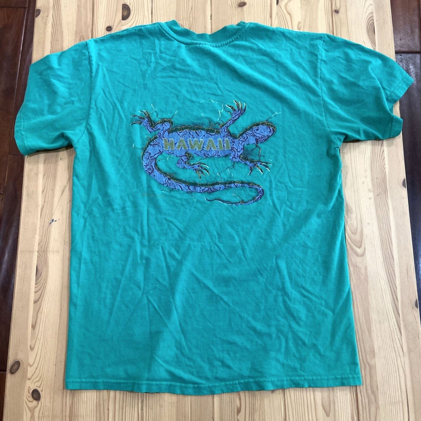Vintage VINTAGE Lizard Light Green Graphic T shirt USA Made Mens Medium Surf Shirt Mens Short Sleeve Crew Neck Green 90s Beach Hawaiian Retro Surf USA Size US M / EU 48-50 / 2 - 6 Thumbnail