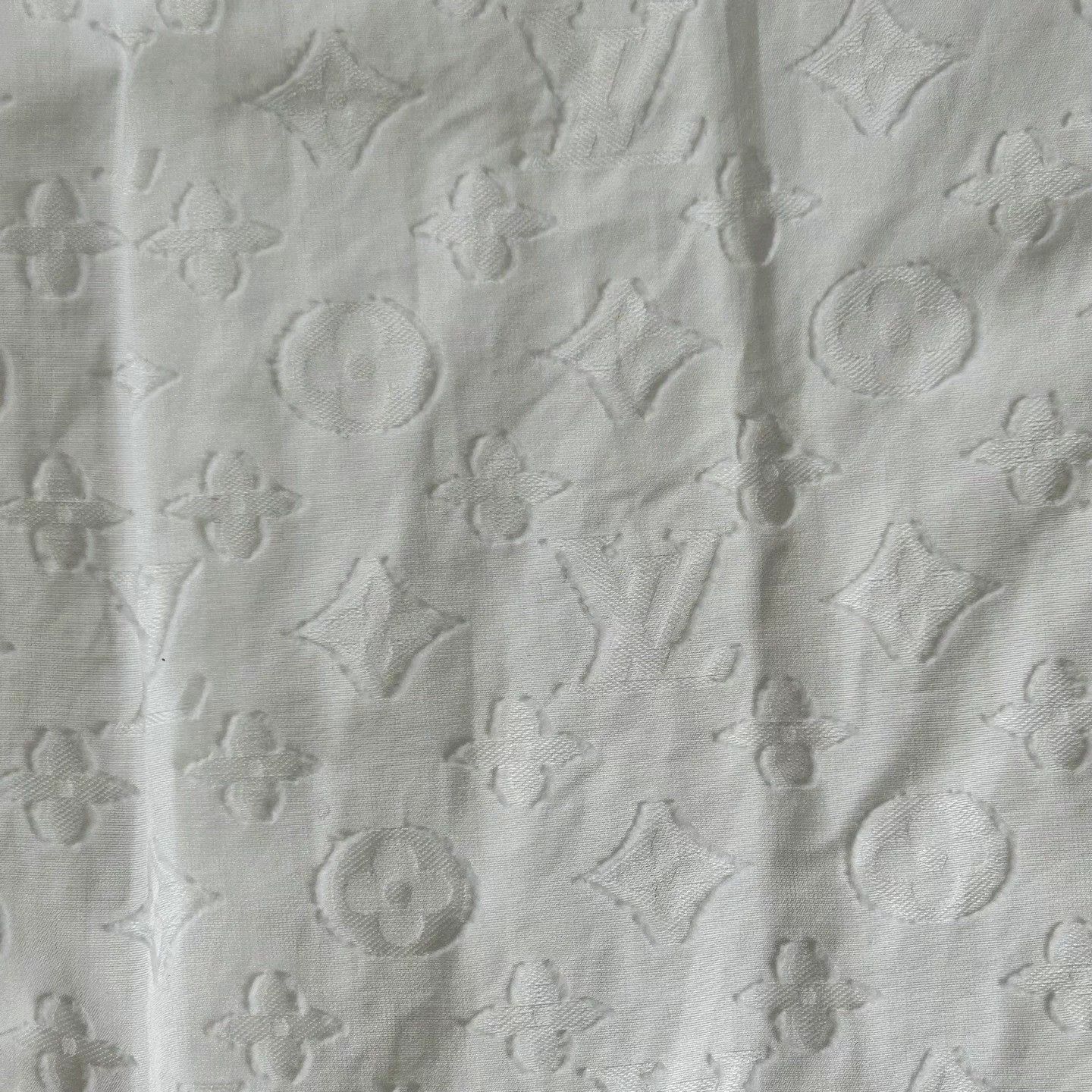 Louis Vuitton LV white embossed LIN YUN women's shirt Size XS / US 0-2 / IT 36-38 - 7 Thumbnail