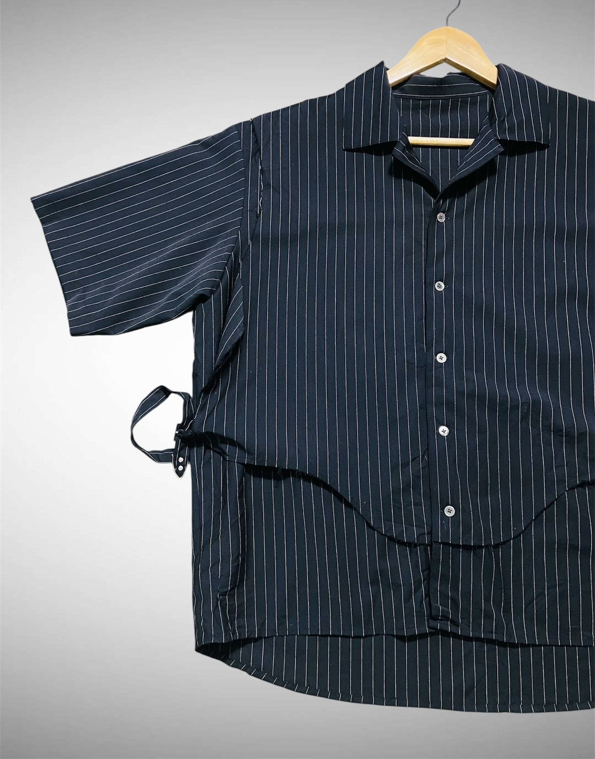 Japanese Brand United Tokyo Deconstructed Pinstripe Shirt - Side Buckle Size US XL / EU 56 / 4 - 4 Thumbnail