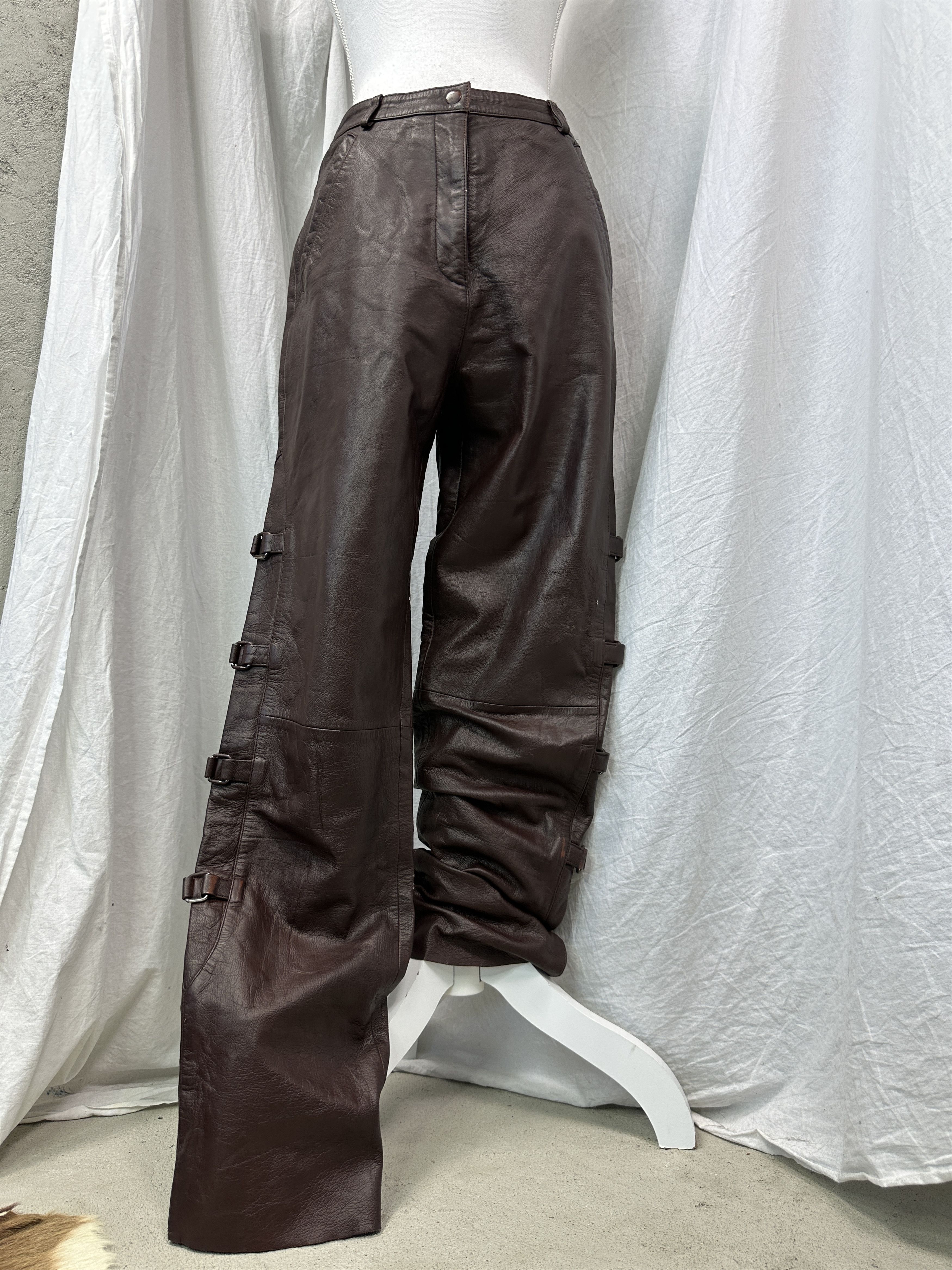 Vintage Vintage Avant Garde Grunge Leather Buckled Pants Y2K Size 26" / US 2 / IT 38 - 1 Thumbnail