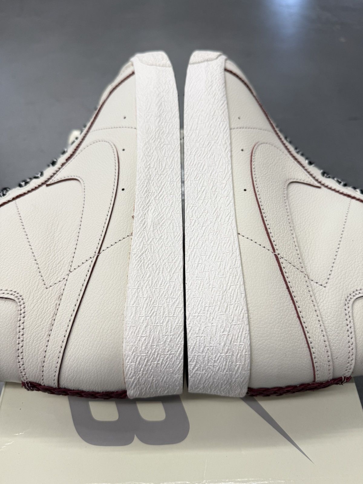 Nike 2024 Nike SB Zoom Blazer Mid QS Welcome Skateboarding Size US 13 / EU 46 - 4 Thumbnail