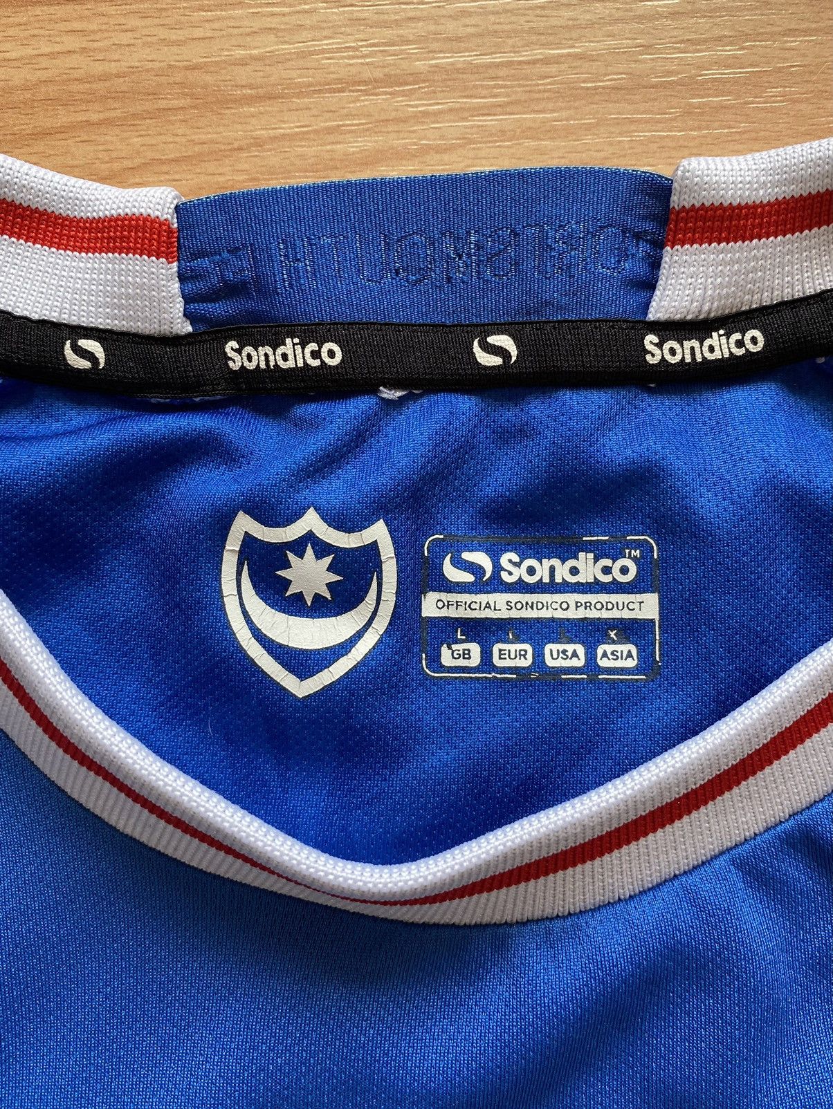 Other Portsmouth Fc Football Shirt Size L 2017-2018 Sondico Size US L / EU 52-54 / 3 - 4 Thumbnail