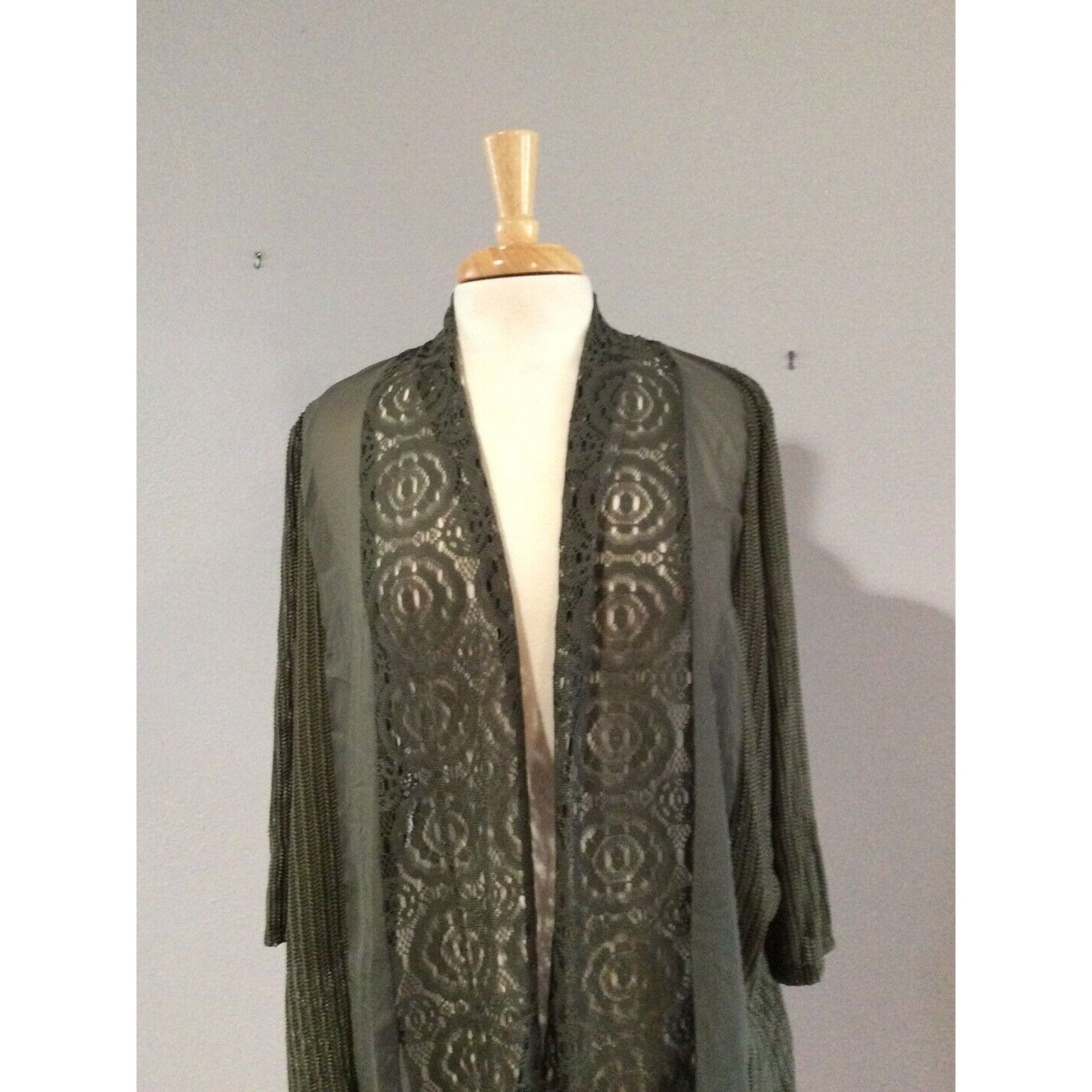 Chicos Chicos Travelers Green Crochet Jacket 3/4 Sleeve 1/M Size M / US 6-8 / IT 42-44 - 3 Thumbnail