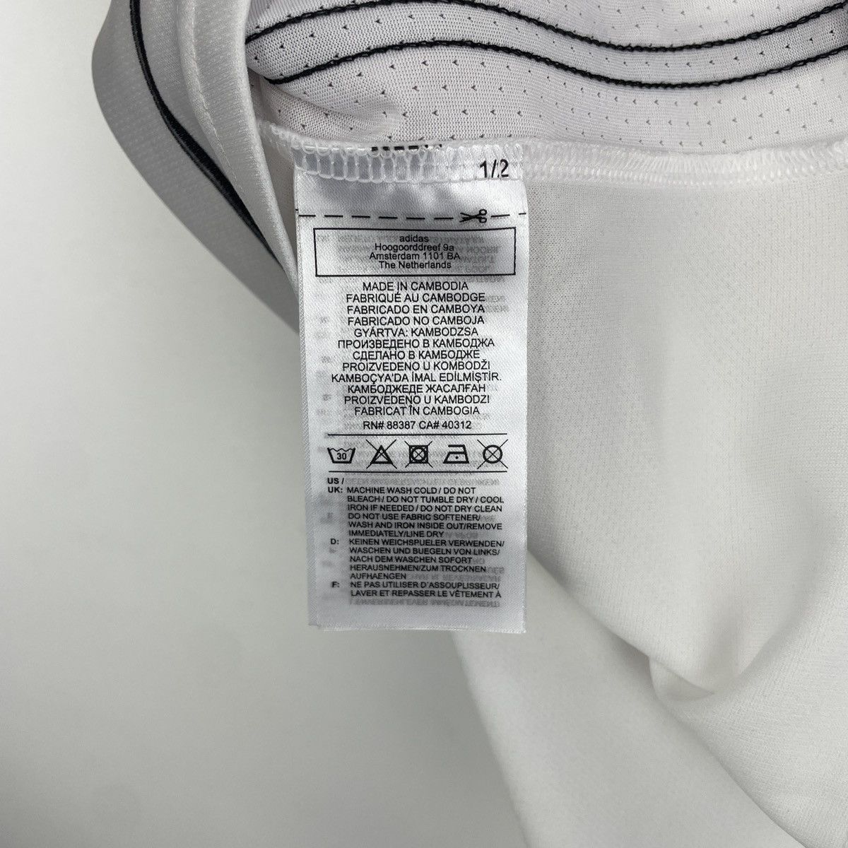 Adidas Germany Adidas Genuine Home Jersey Shirt 2019/2021 size M Size US M / EU 48-50 / 2 - 8 Thumbnail