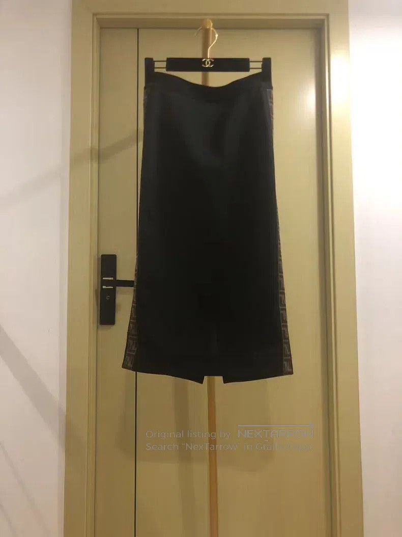 Fendi Fendi Black Monogram Half Skirt Size 26" / US 2 / IT 38 - 1 Thumbnail