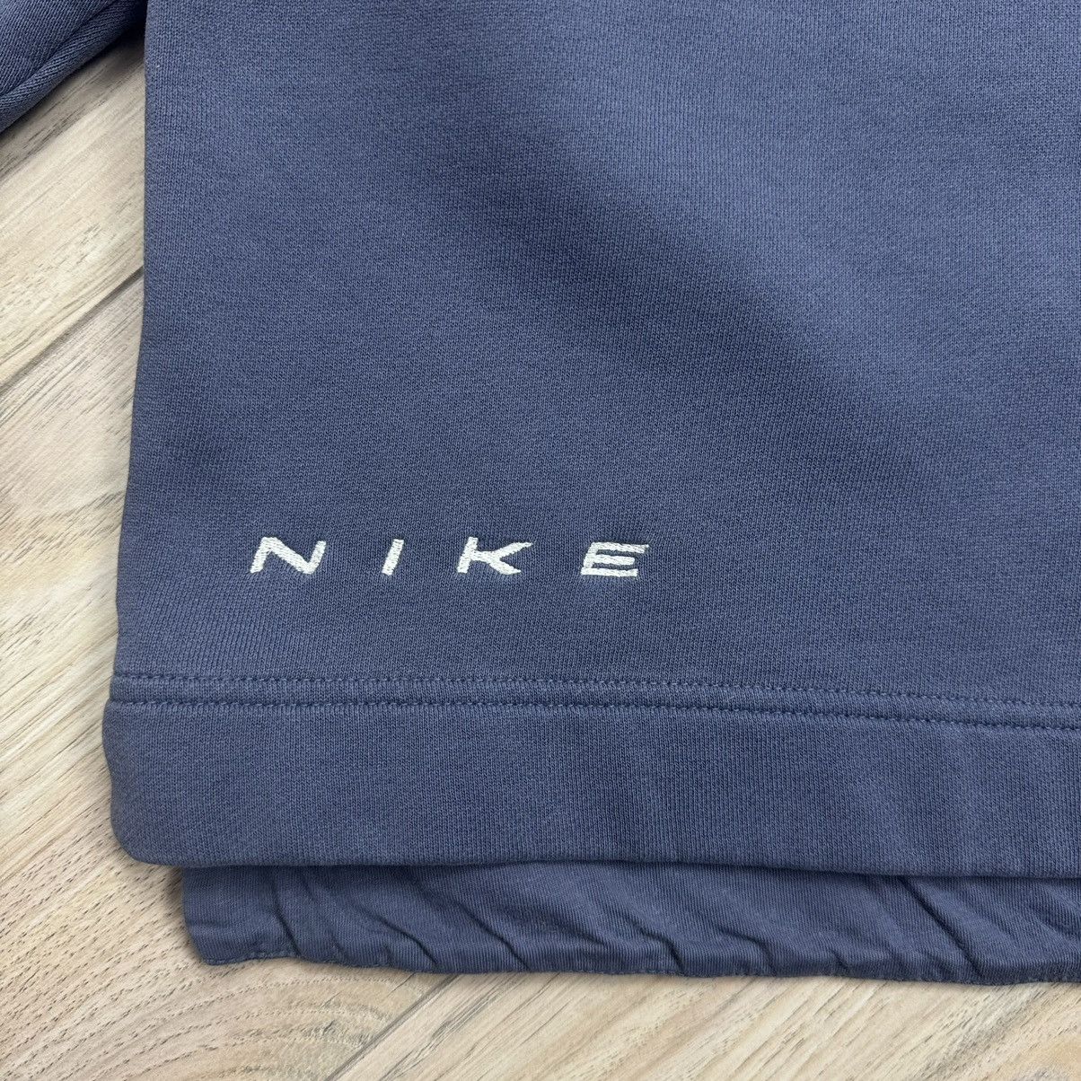 Nike Vintage Nike Y2K Drill Big Swoosh Pale Purple Crewneck Size US L / EU 52-54 / 3 - 6 Thumbnail