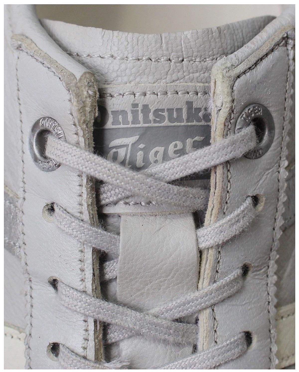Asics × Onitsuka Tiger × Vintage ONITSUKA TIGER MEXICO 66 DELUXE – GREY LEATHER Size US 6 / EU 39 - 8 Thumbnail