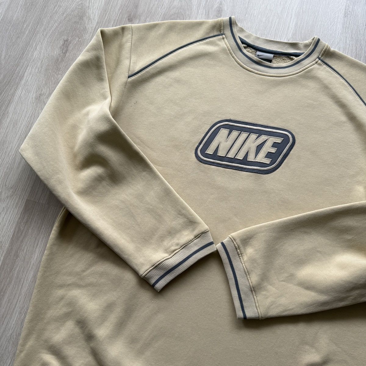 Nike × Vintage Vintage 00s Nike Sweatshirt Size US L / EU 52-54 / 3 - 2 Thumbnail