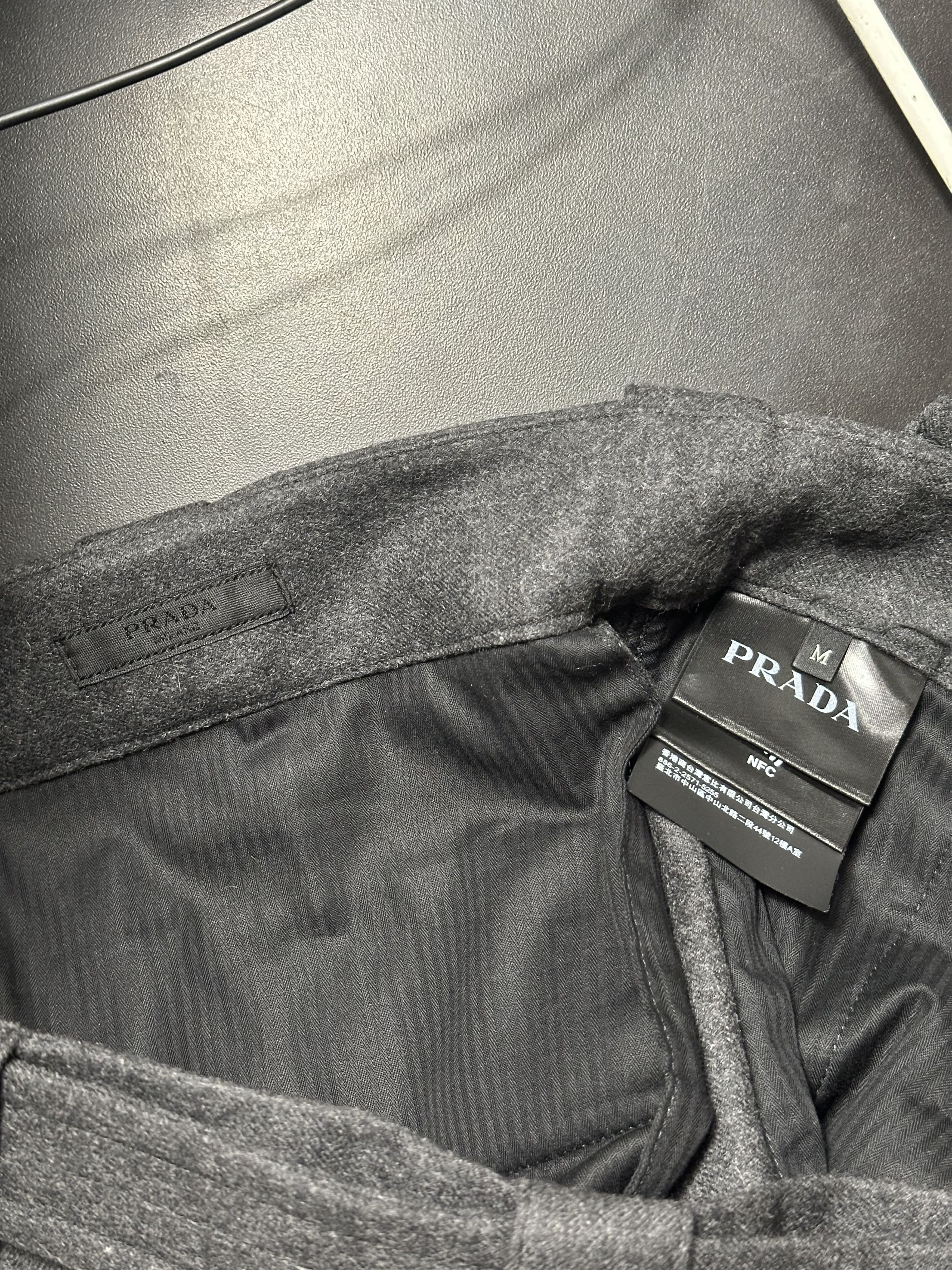 Prada Prada Wool pants with cargo pockets Size US 32 / EU 48 - 5 Thumbnail