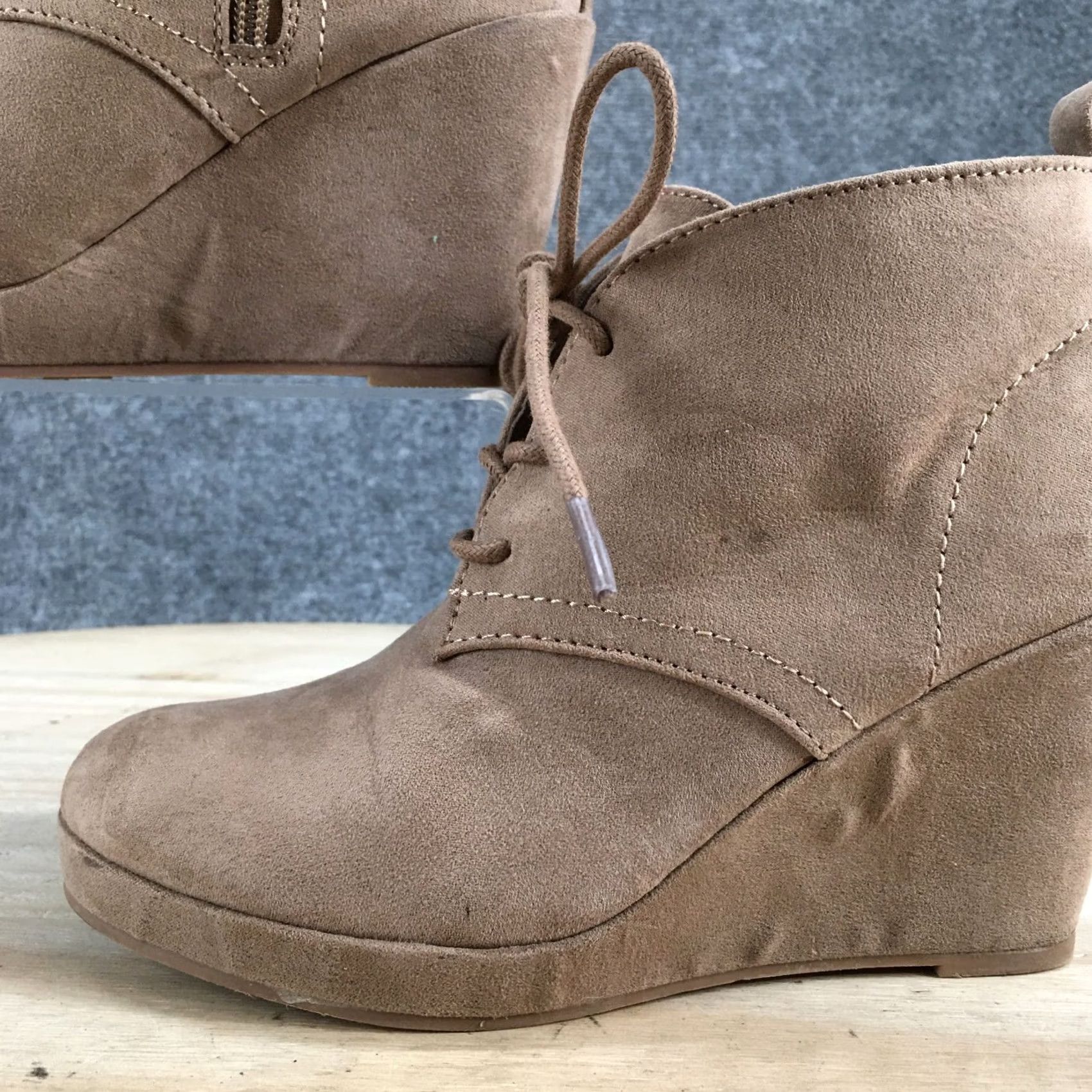Dolce Vita DV Dolce Vita Boots Womens 6 Lace Up Wedge Ankle Booties Brown Fabric Side Zip Boots Shoes Women MD Heel Casual Autumn Winter Shoes Mens Womens Size US 6 / IT 36 - 3 Thumbnail