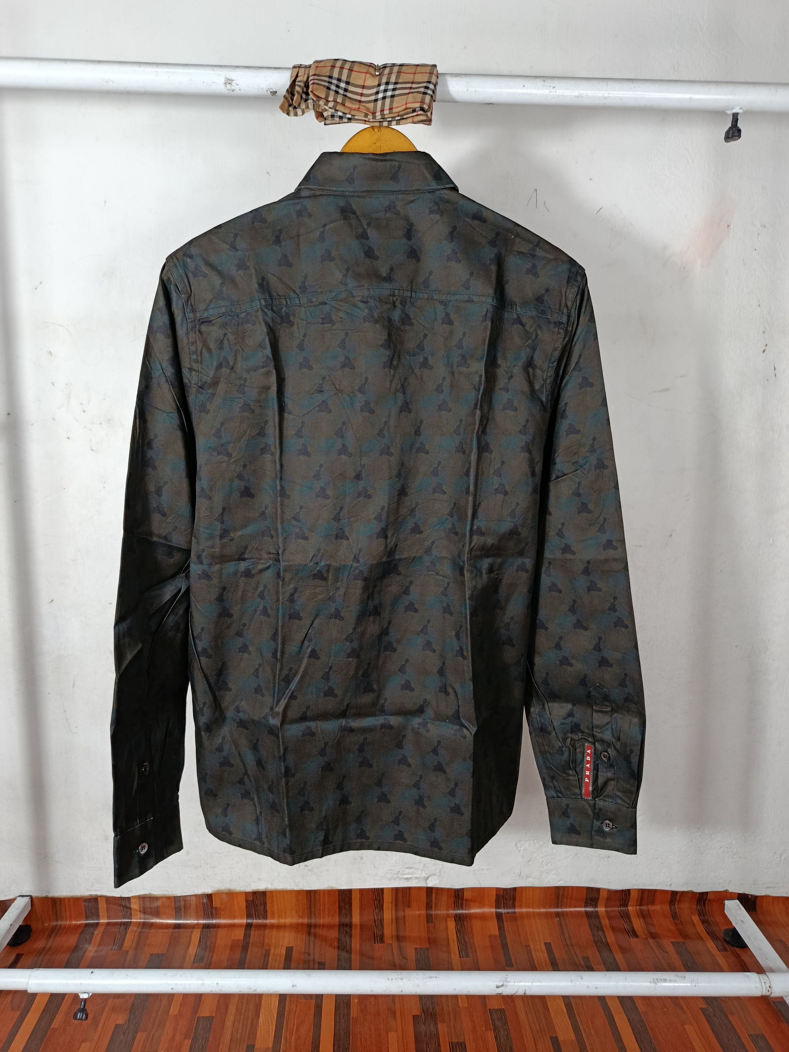 Prada Prada printed Shirts Size US L / EU 52-54 / 3 - 7 Thumbnail