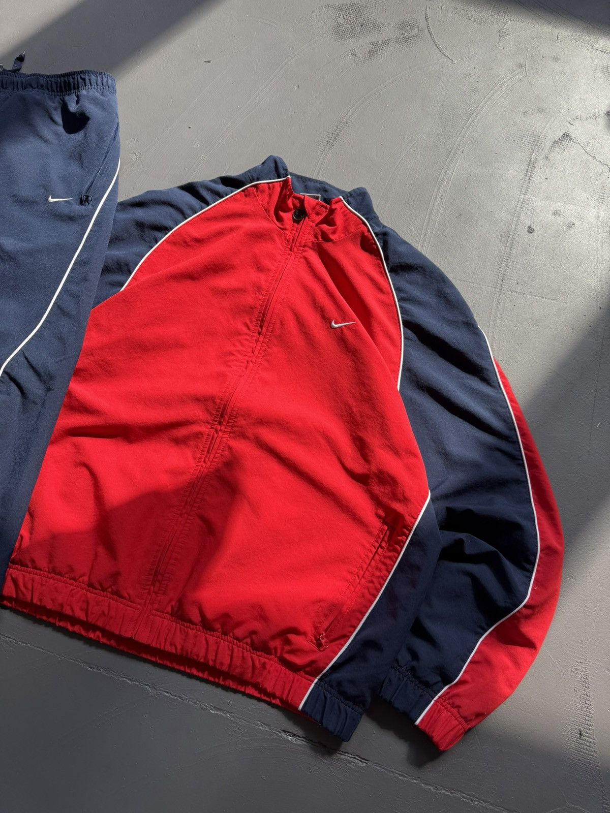 Nike NIKE VINTAGE BASIC LOGO TRACK SUIT DOUBLE SWOOSH Size US XL / EU 56 / 4 - 4 Thumbnail
