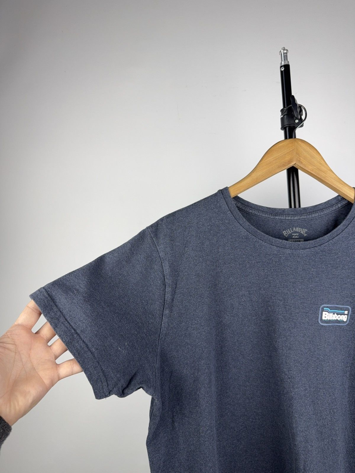 Billabong Retro Y2K 00s Big Logo Surf Sk8 Billabong T Shirt Size US L / EU 52-54 / 3 - 7 Thumbnail