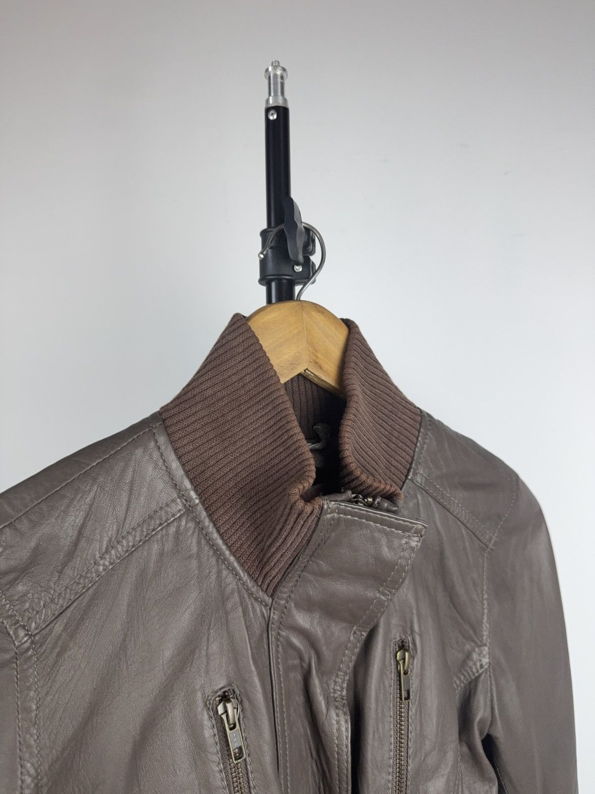 Genuine Leather Saint Tropez Cropped Rock Punk Leather Bomber Jacket XS Y2K Size XS / US 0-2 / IT 36-38 - 5 Thumbnail