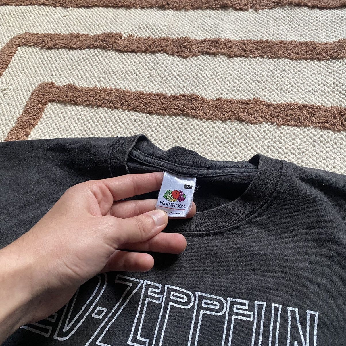 Band Tees VINTAGE LED ZEPPELIN 2000 UNITED STATES OF AMERICA T SHIRT Size US M / EU 48-50 / 2 - 4 Thumbnail